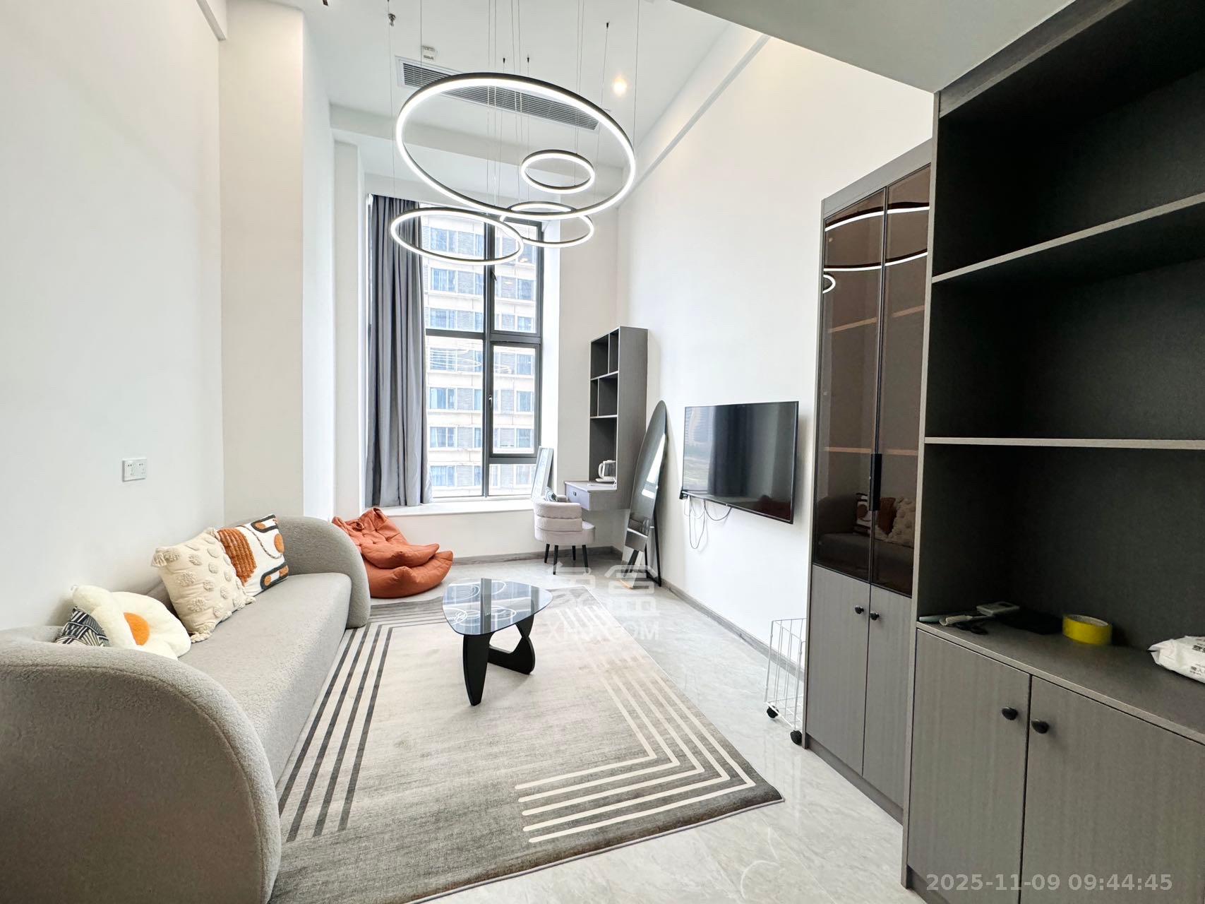 佳兆业云顶都汇 1室1厅1卫 2200.0元/月 佳兆业云顶都汇 1室1厅1卫 2200.0元/月室内图