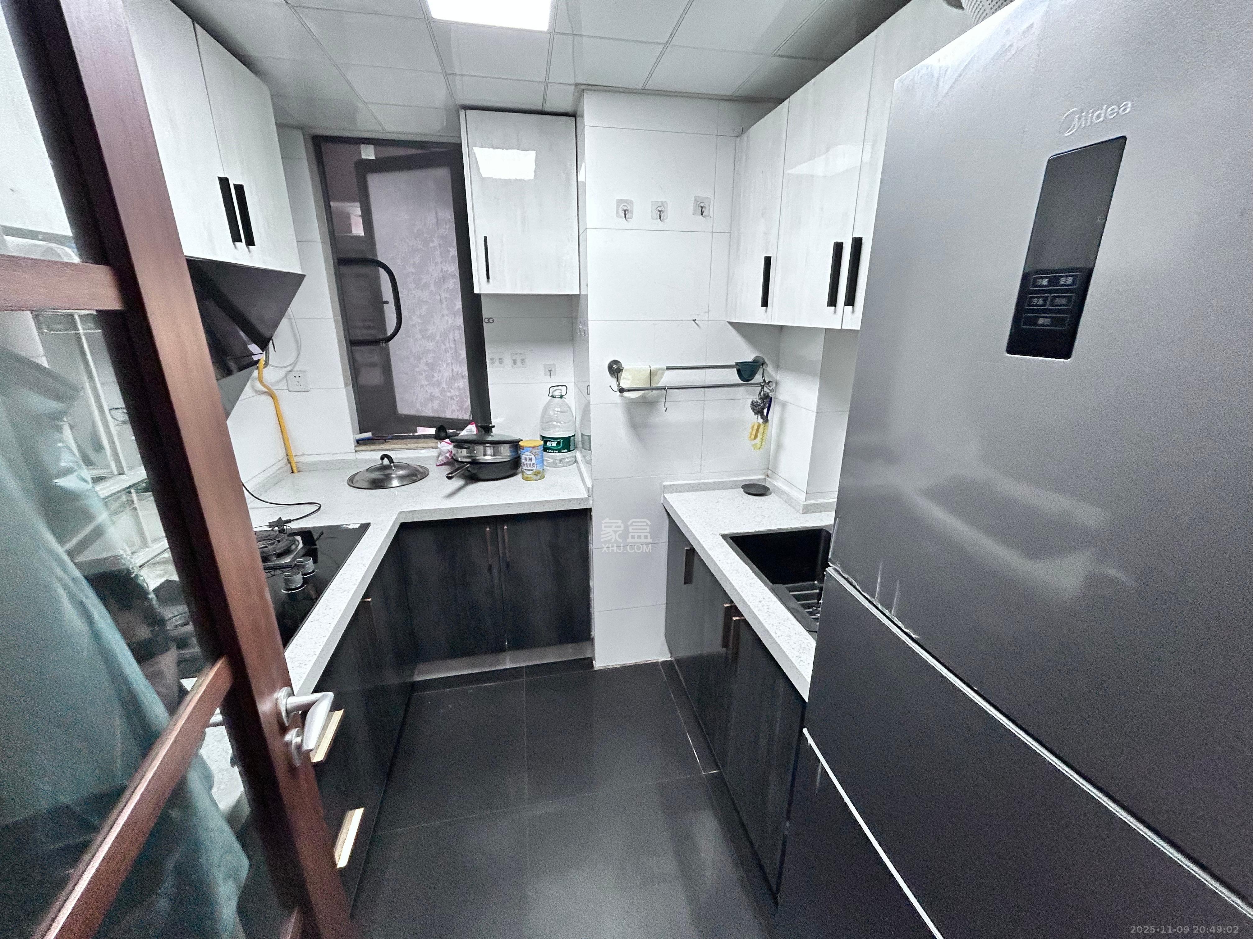 万科金域蓝湾  3室2厅1卫    2600.0元/月室内图