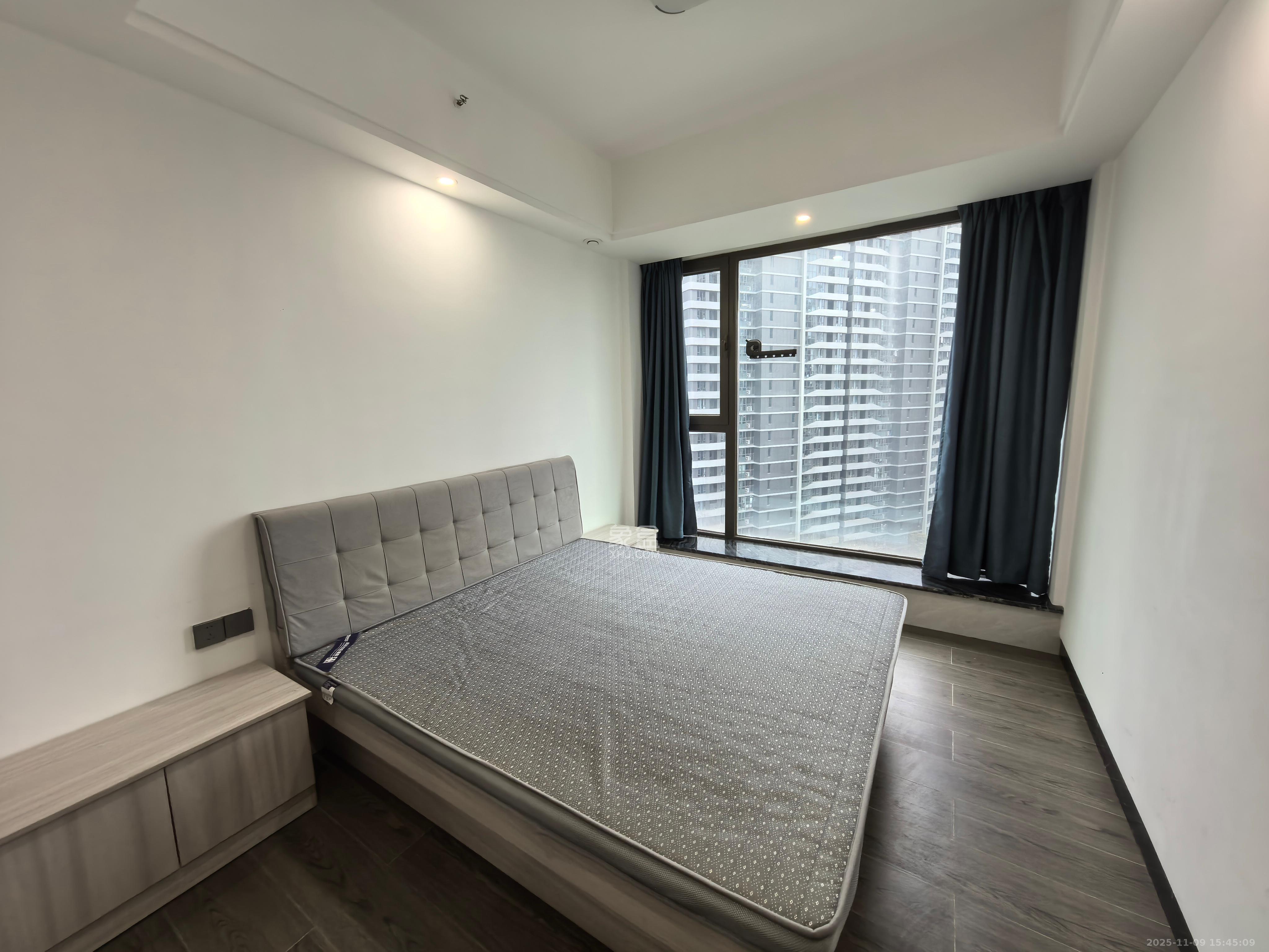 远洋外滩壹号  4室2厅2卫    4900.0元/月室内图