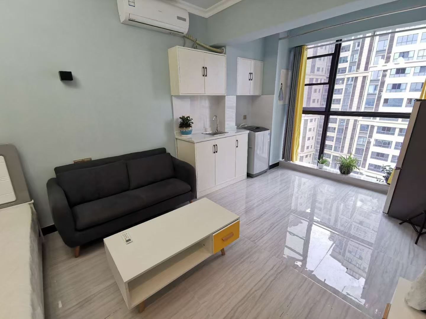 天门中央广场  1室1厅1卫    1380.0元/月室内图