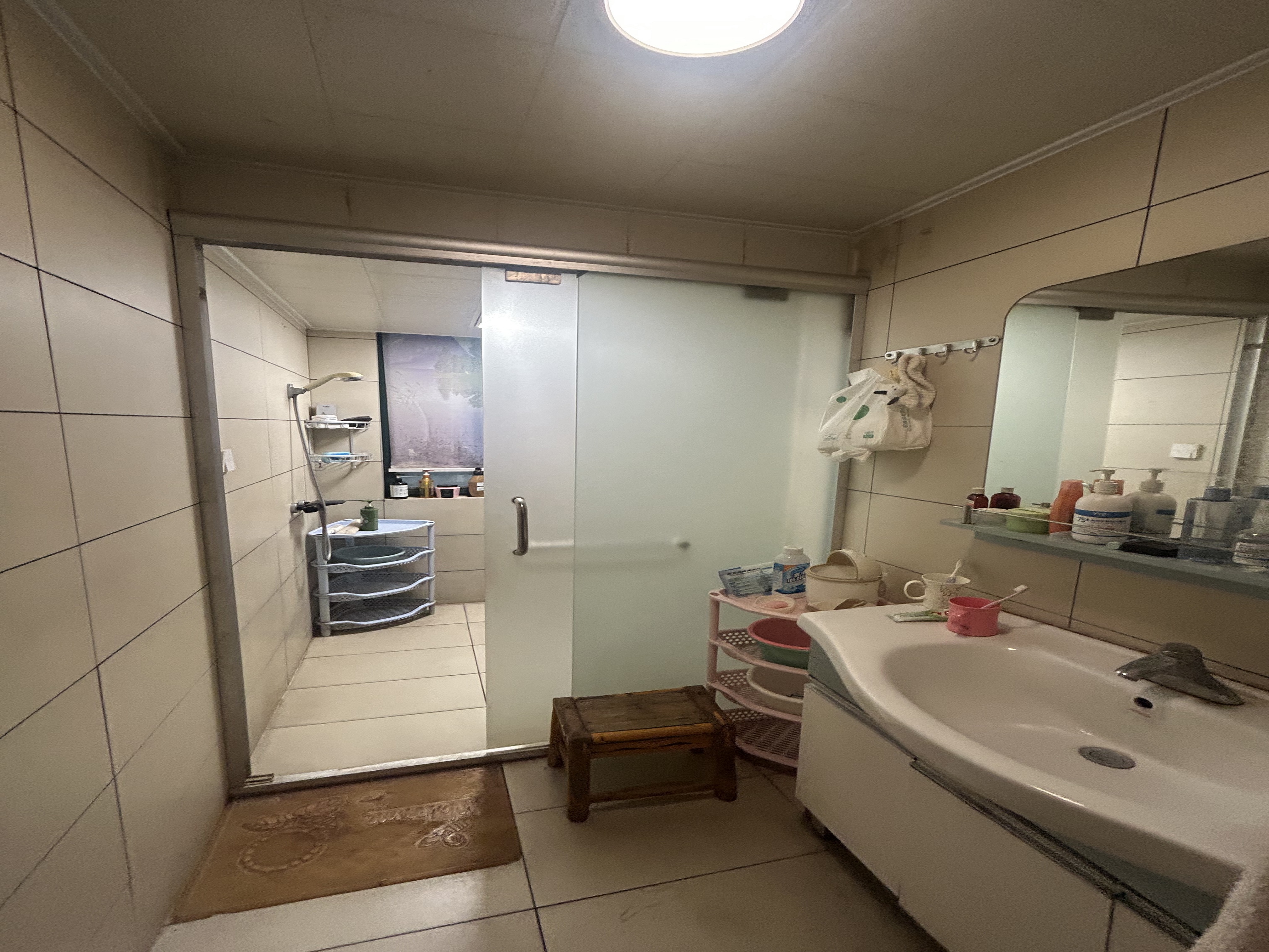 经世皇城  3室2厅2卫    65.0万室内图