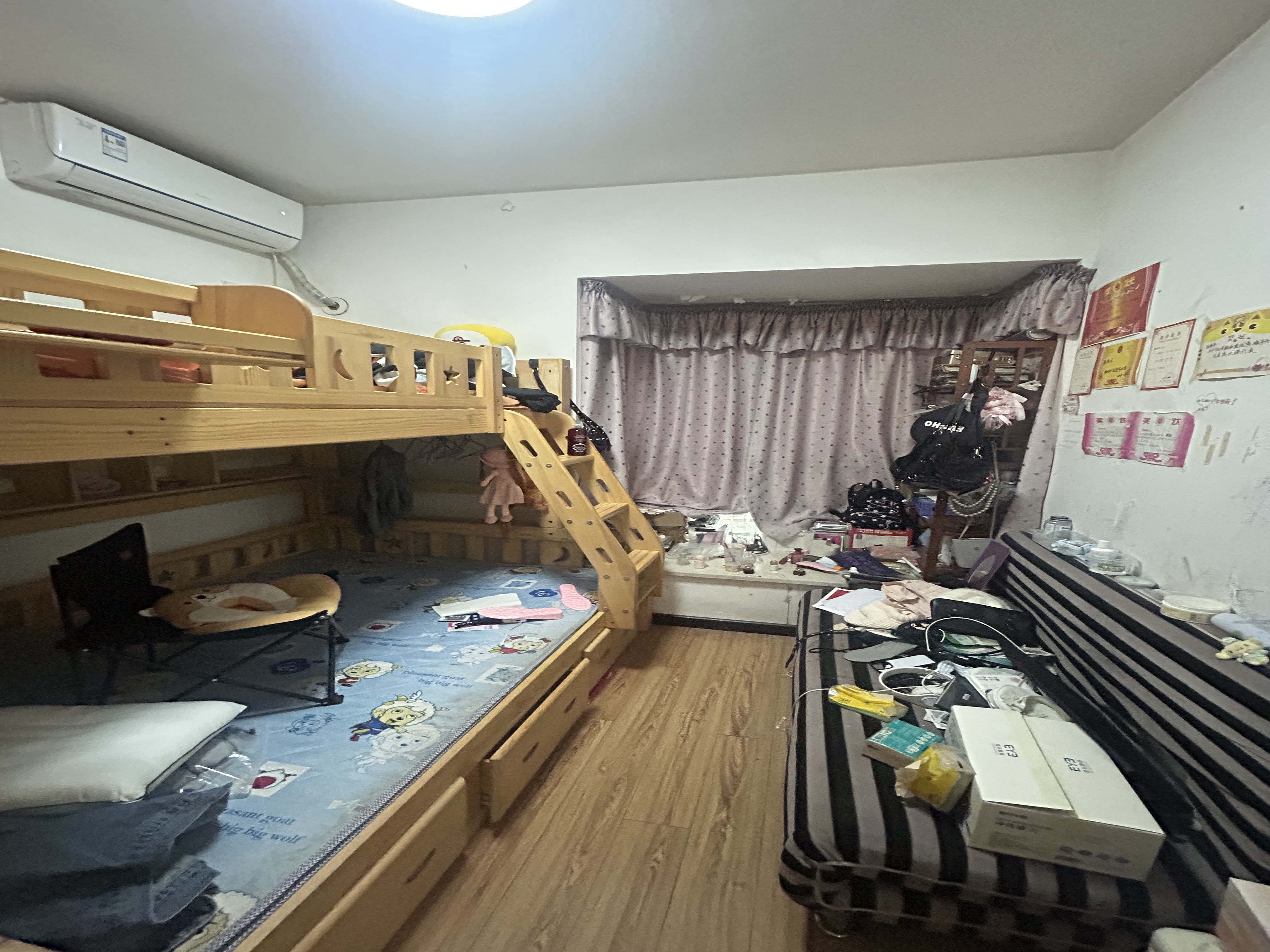 经世皇城  3室2厅2卫    65.0万室内图