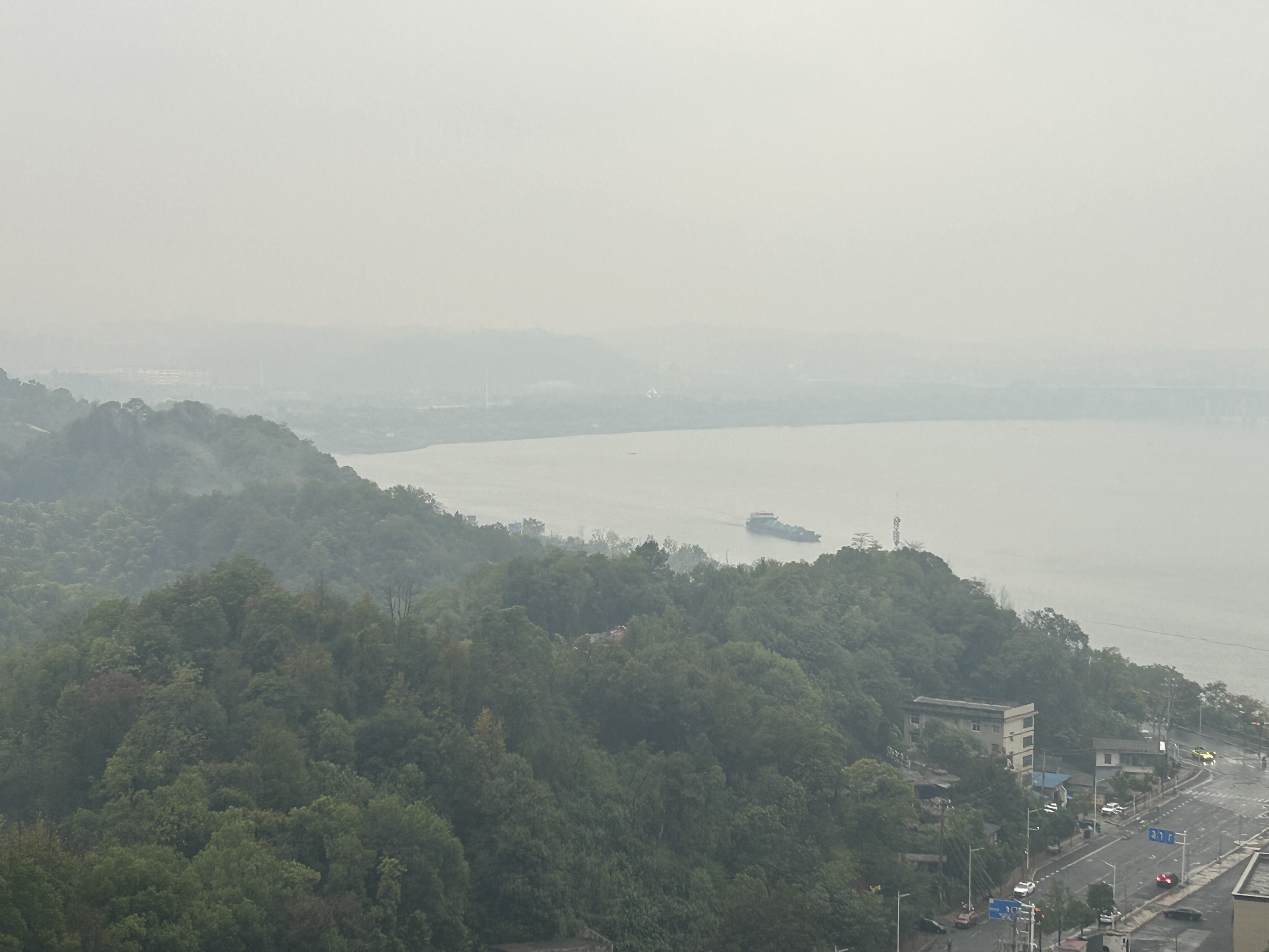 经世皇城  3室2厅2卫    65.0万室内图