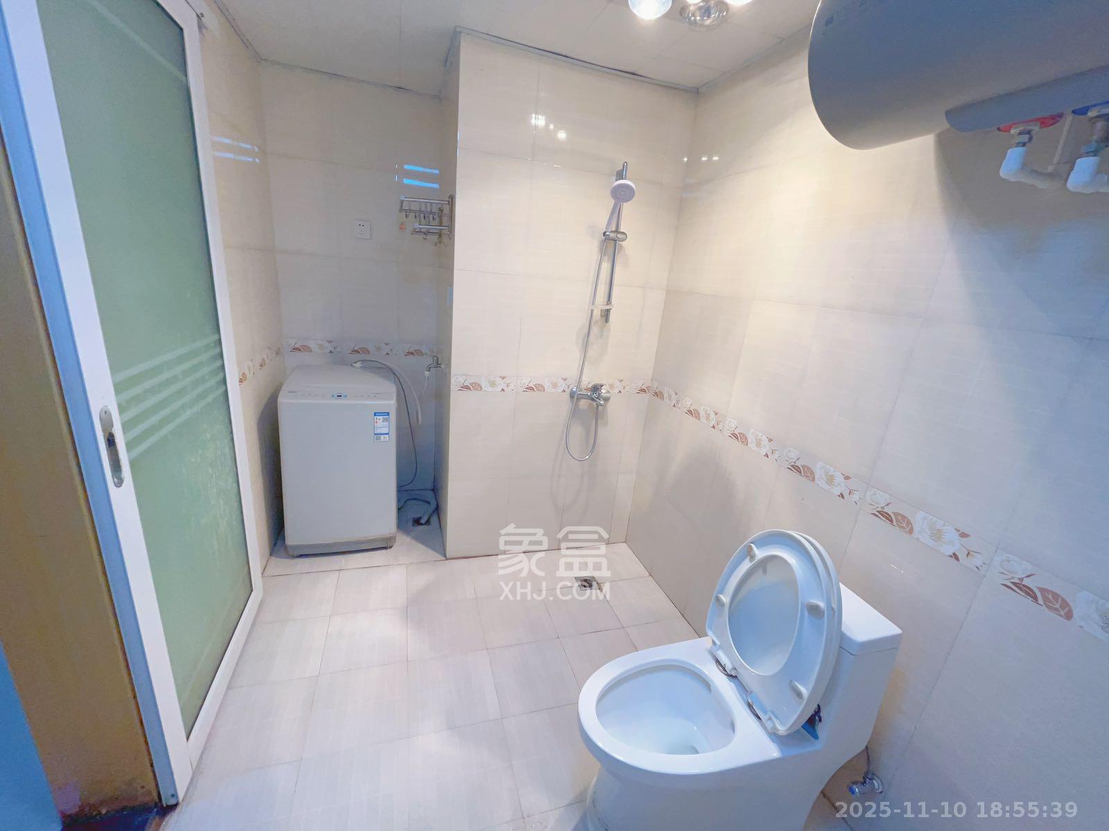 上河国际F座  1室1厅1卫    2000.0元/月室内图