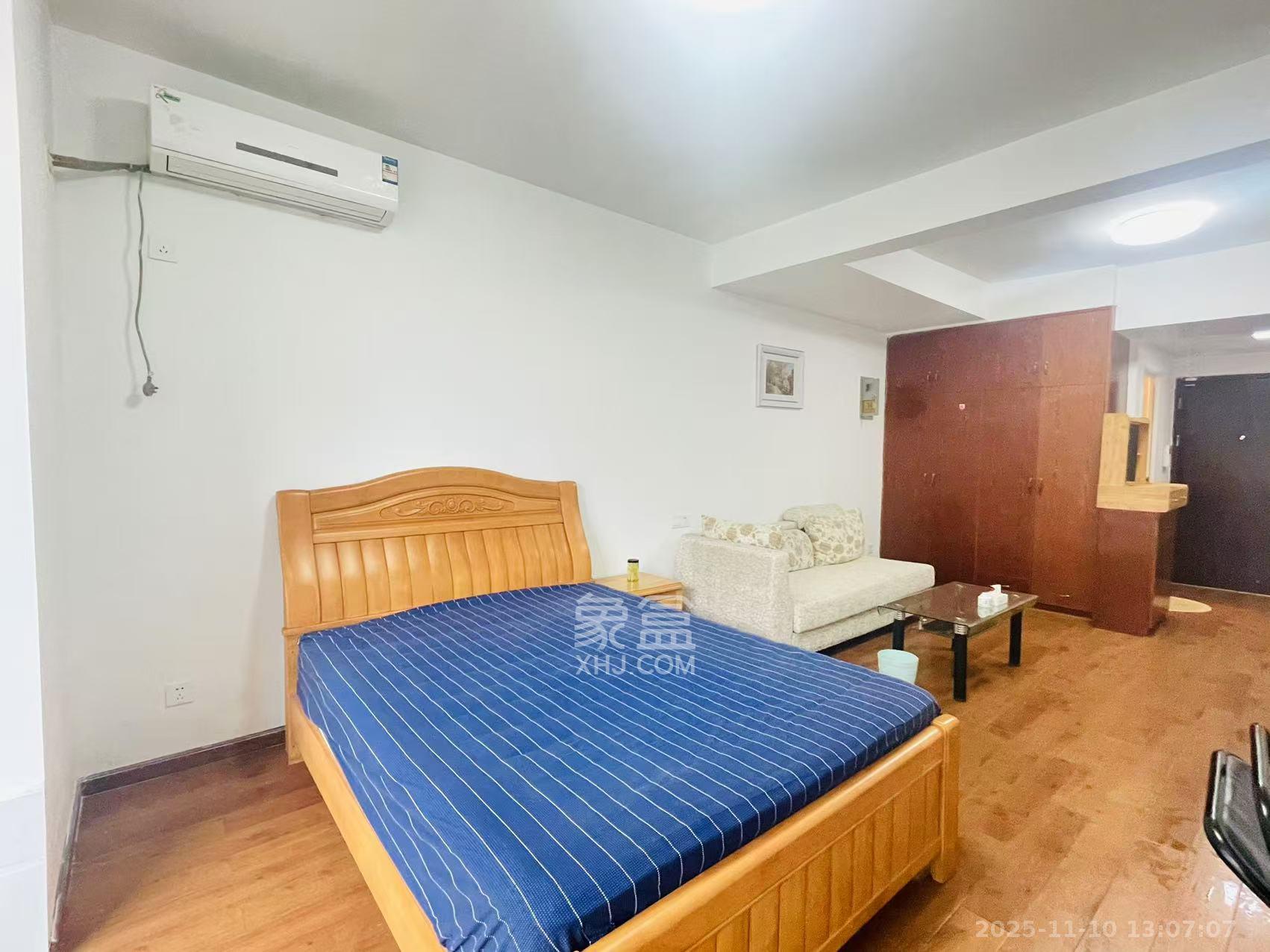 北辰三角洲E5区  1室1厅1卫    1700.0元/月