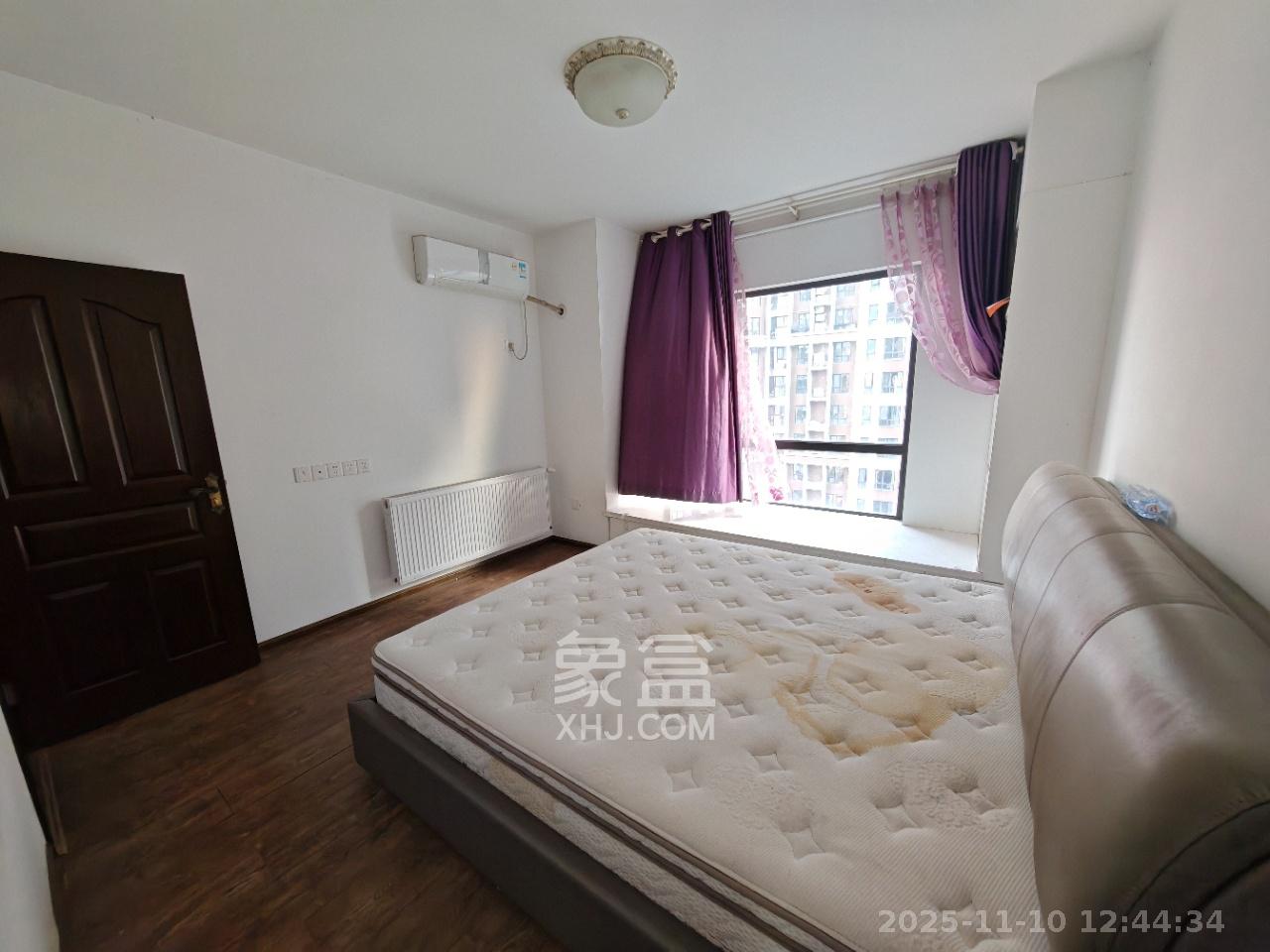 达美D6区 4室2厅2卫 3500.0元/月 达美D6区 4室2厅2卫 3500.0元/月室内图