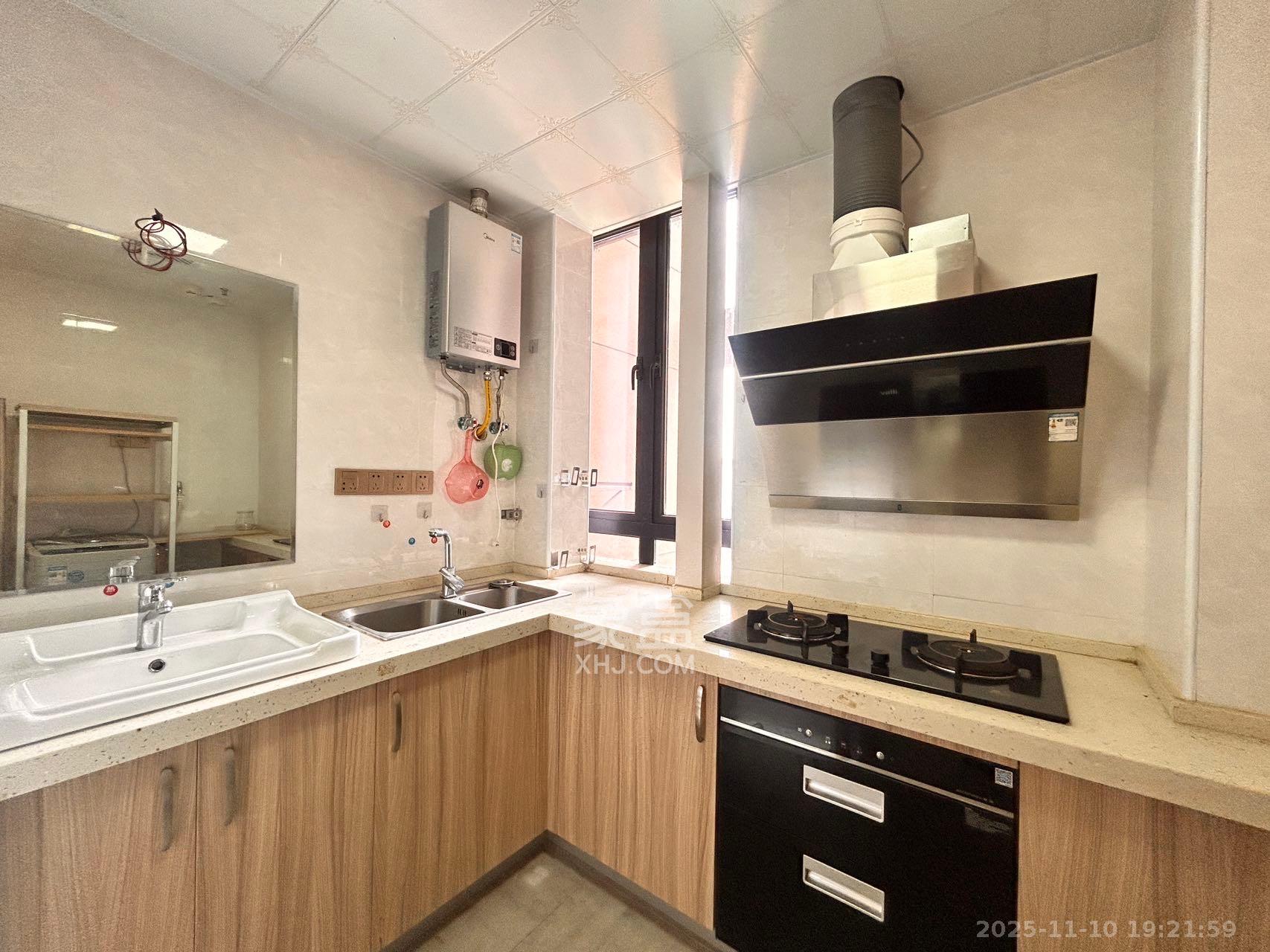 荣悦台  1室1厅1卫    2300.0元/月室内图