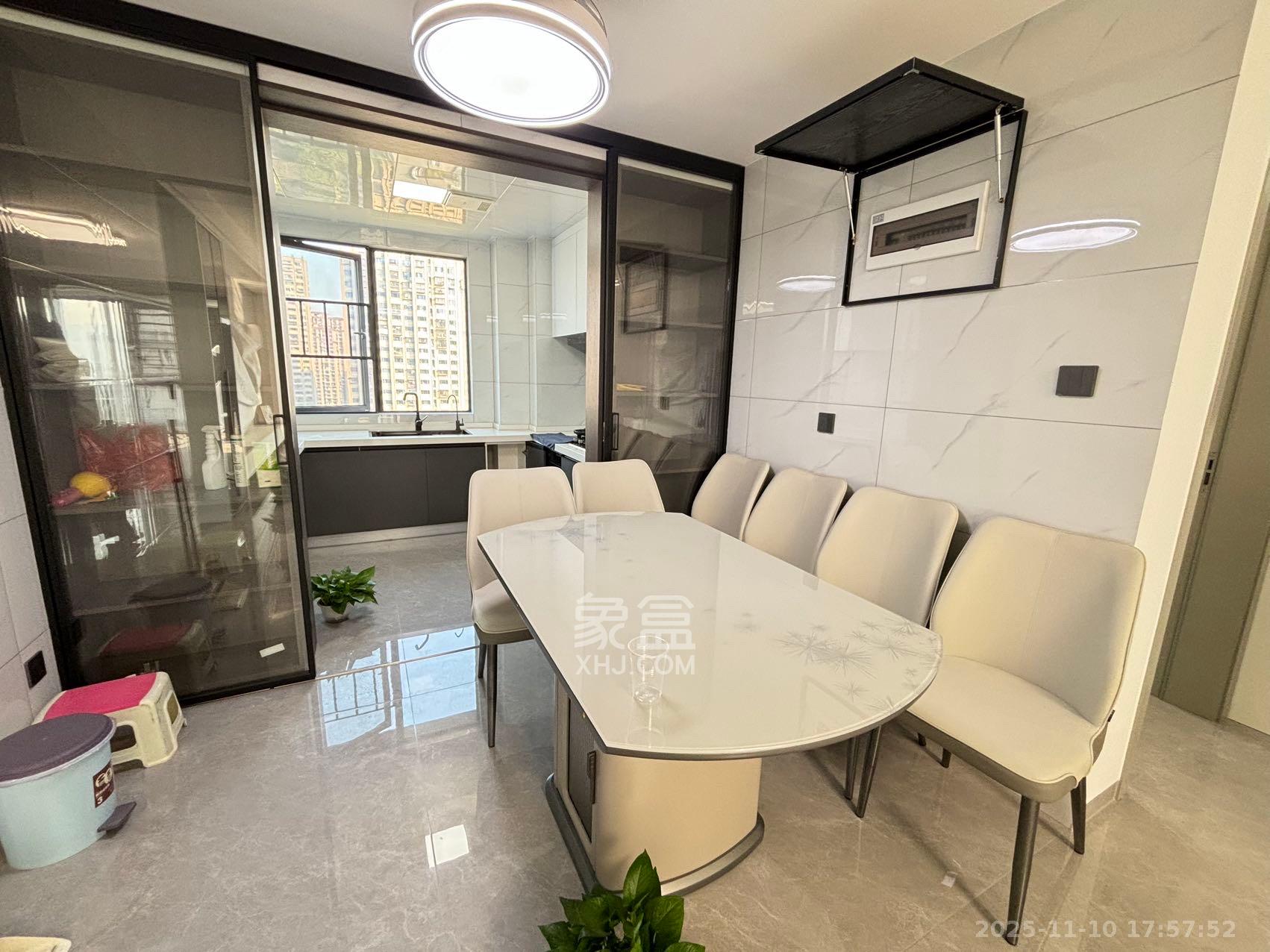 旭日嘉苑  3室2厅2卫    3800.0元/月室内图