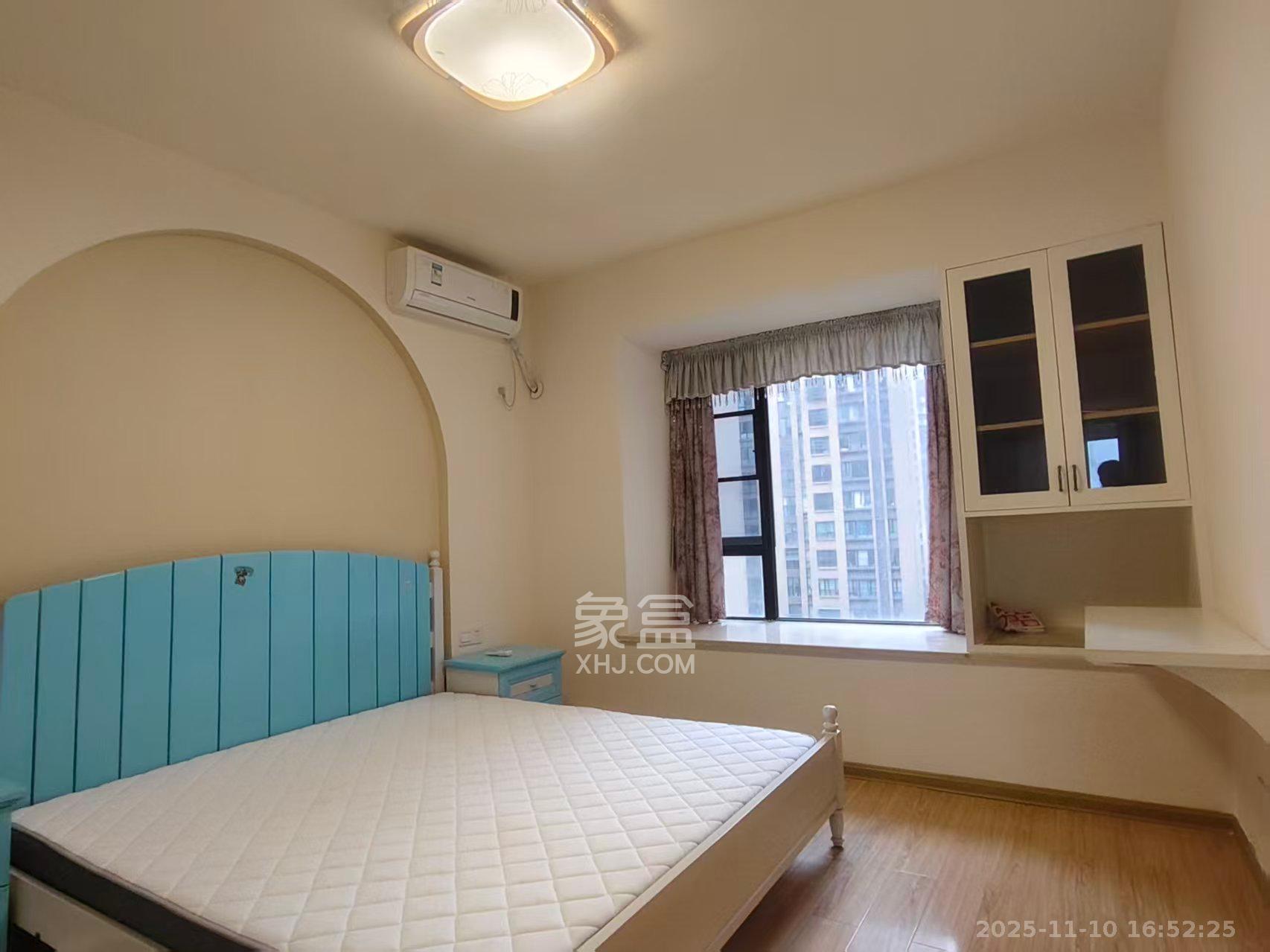 华润凤凰城三期 3室2厅2卫 2800.0元/月 华润凤凰城三期 3室2厅2卫 2800.0元/月室内图