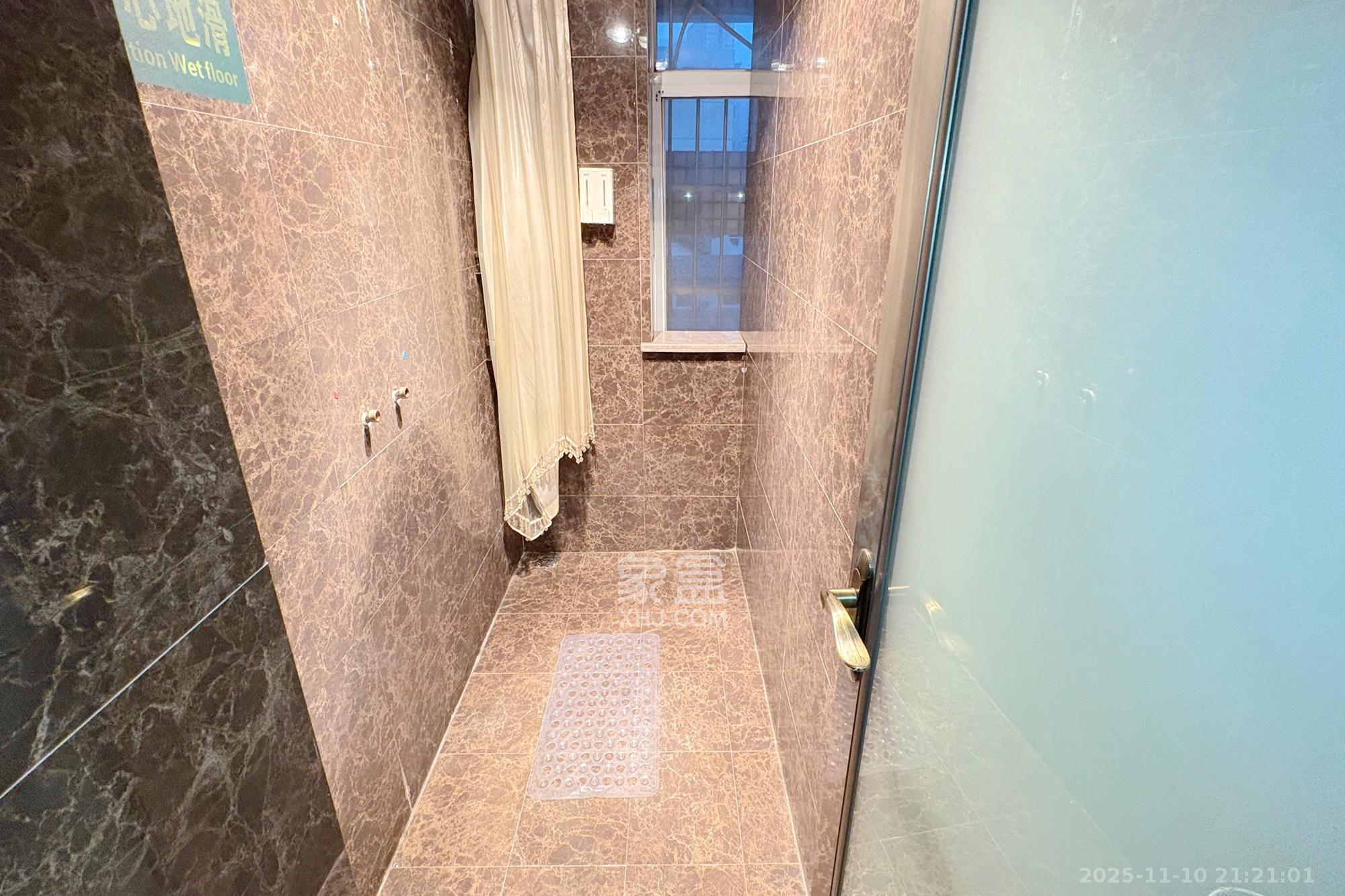 明景公寓  3室2厅1卫    97.0万其他