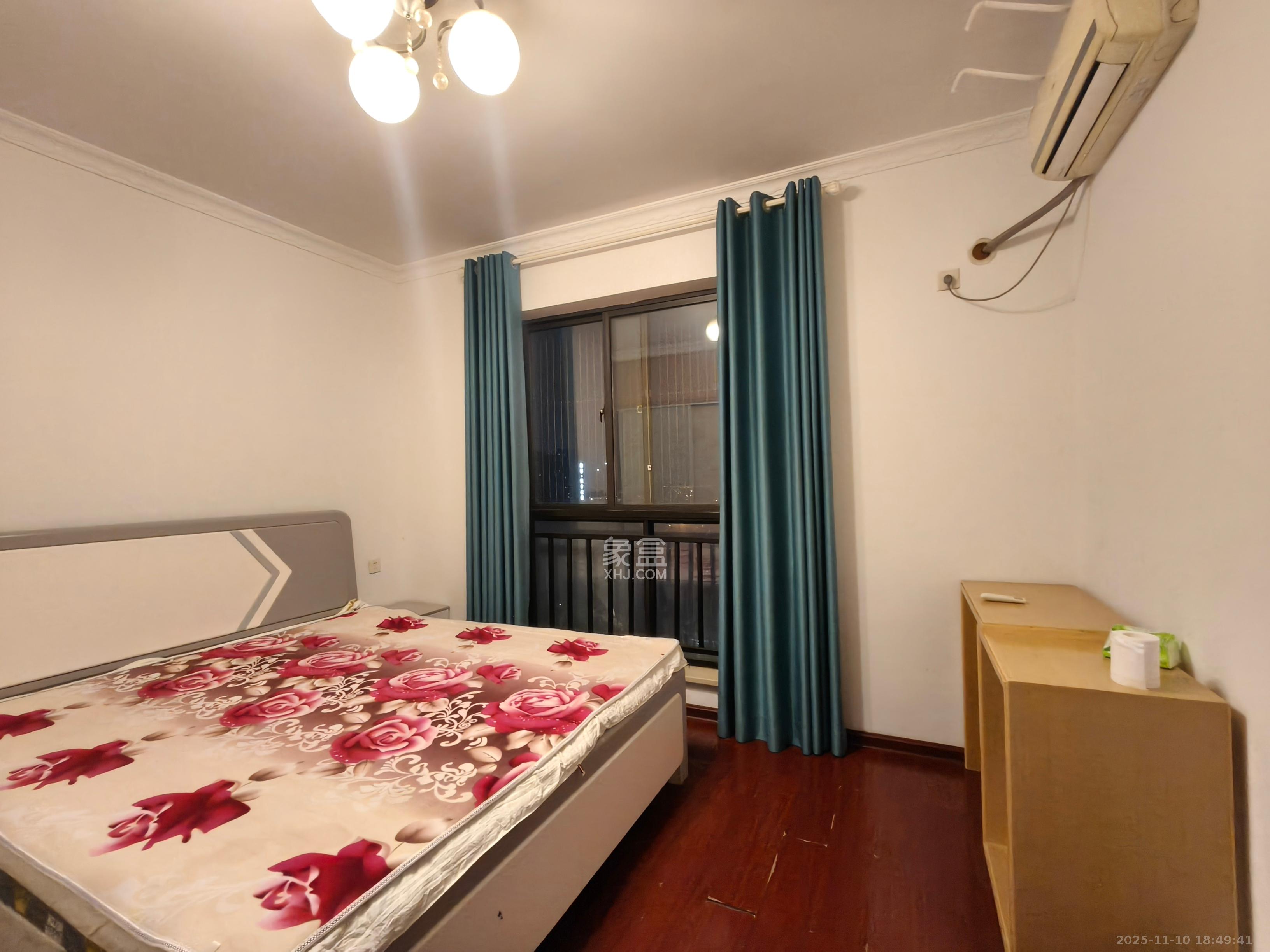 锦湘国际星城三期（锦绣苑）  2室1厅1卫    2200.0元/月室内图