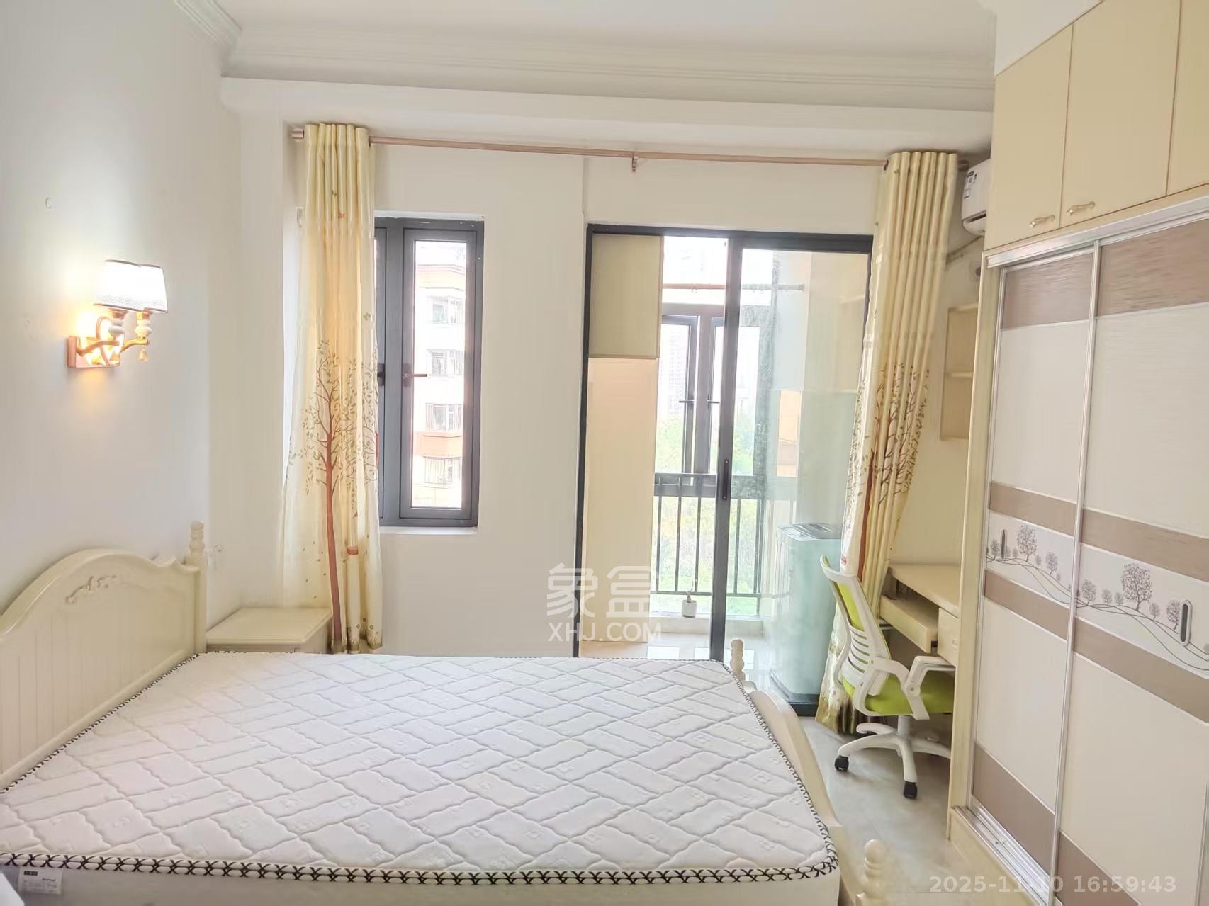 蓝光雍锦阁 1室1厅1卫 1500.0元/月 蓝光雍锦阁 1室1厅1卫 1500.0元/月室内图