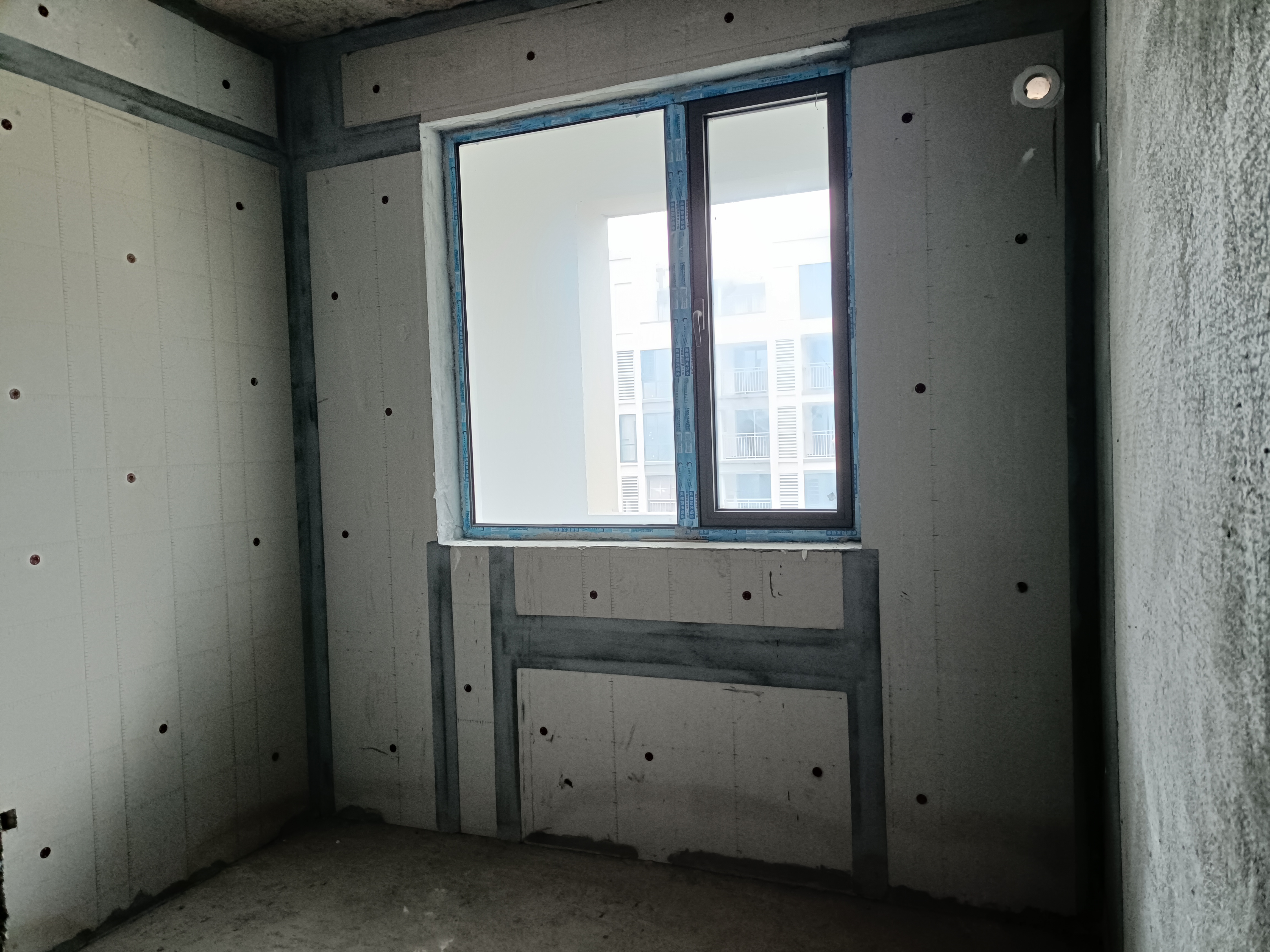 吾悦广场 4室2厅3卫 78.0万 吾悦广场 4室2厅3卫 78.0万客厅