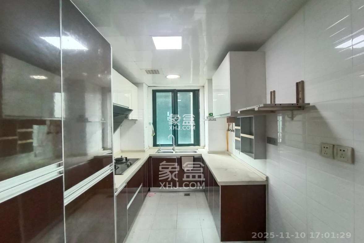 华盛新外滩 4室2厅2卫 4200.0元/月 华盛新外滩 4室2厅2卫 4200.0元/月室内图