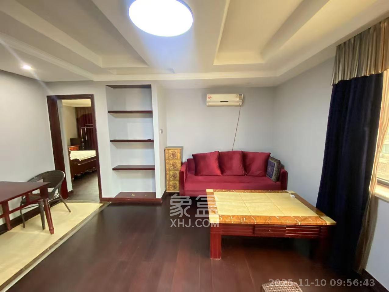 沁园春御院  1室1厅1卫    2200.0元/月室内图