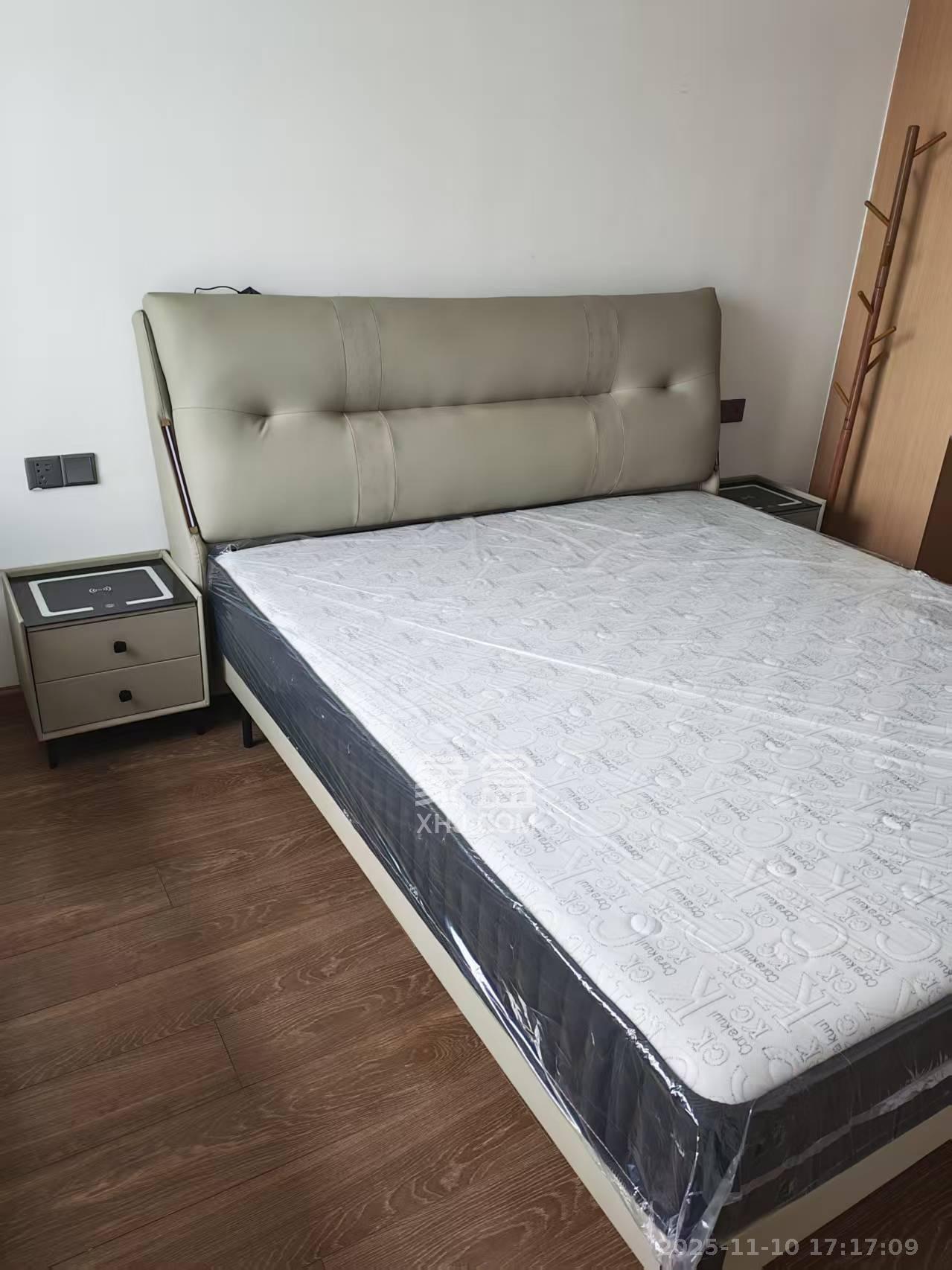 招商华发依云曦城  4室2厅2卫    2800.0元/月室内图