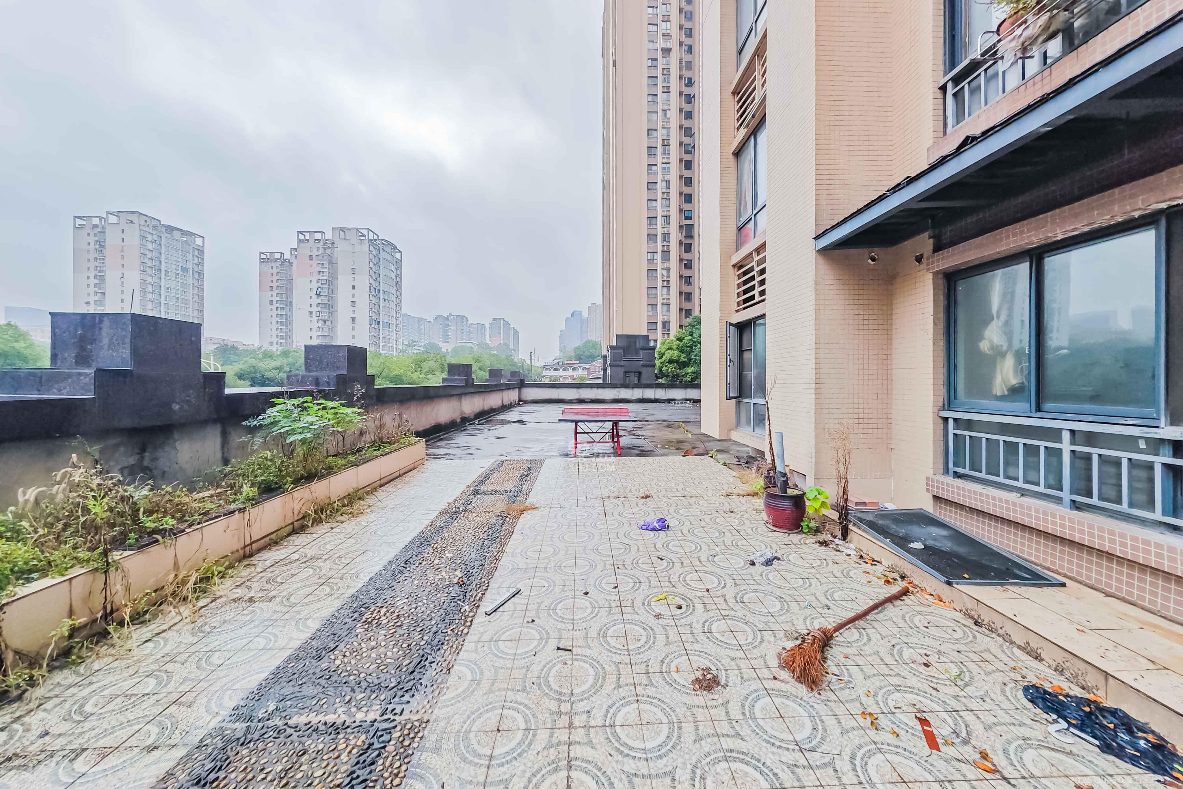 香樟兰亭（朗峰苑）  3室2厅1卫    118.0万其他