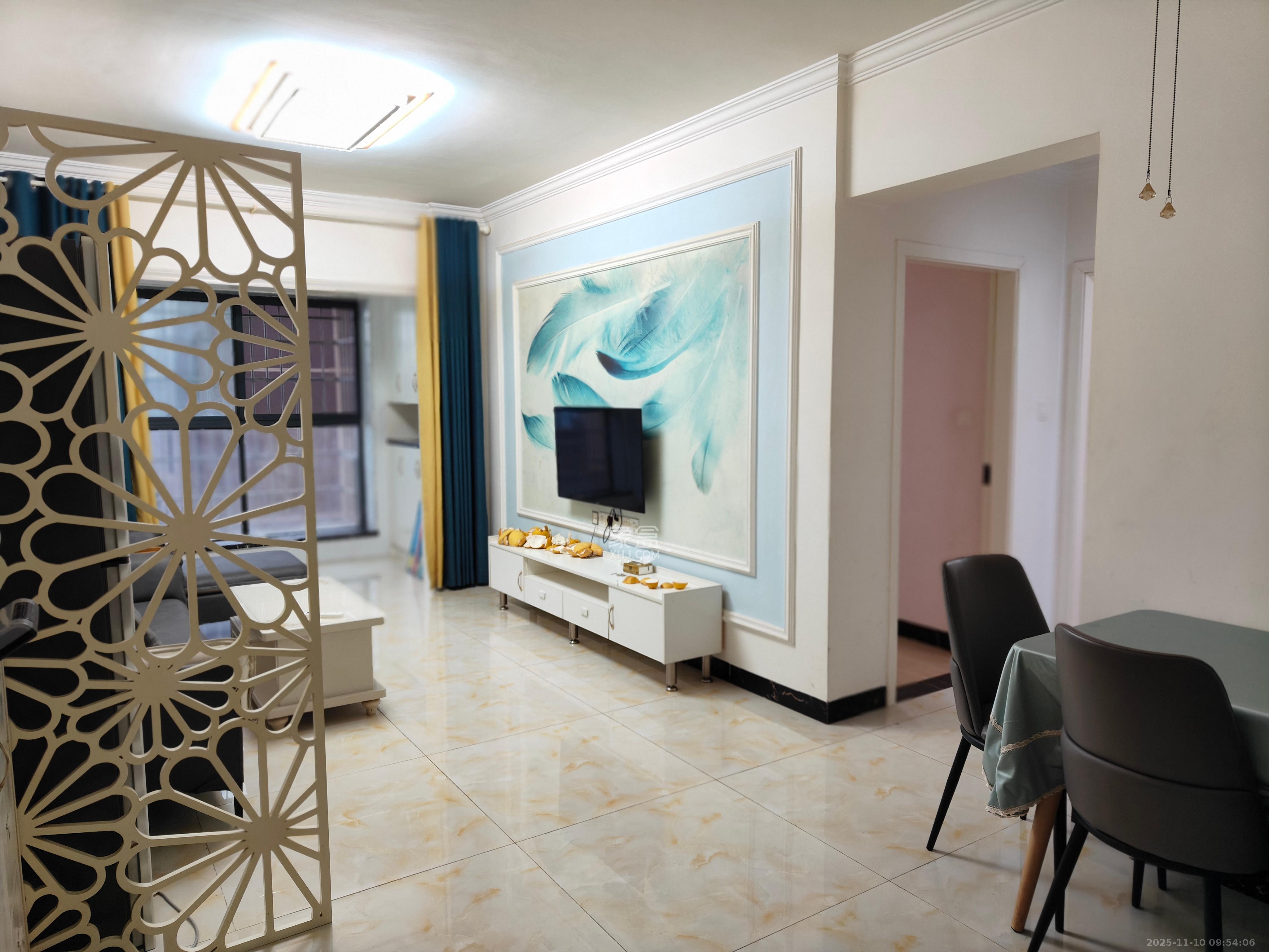 叠彩兰亭  3室2厅1卫    2080.0元/月室内图