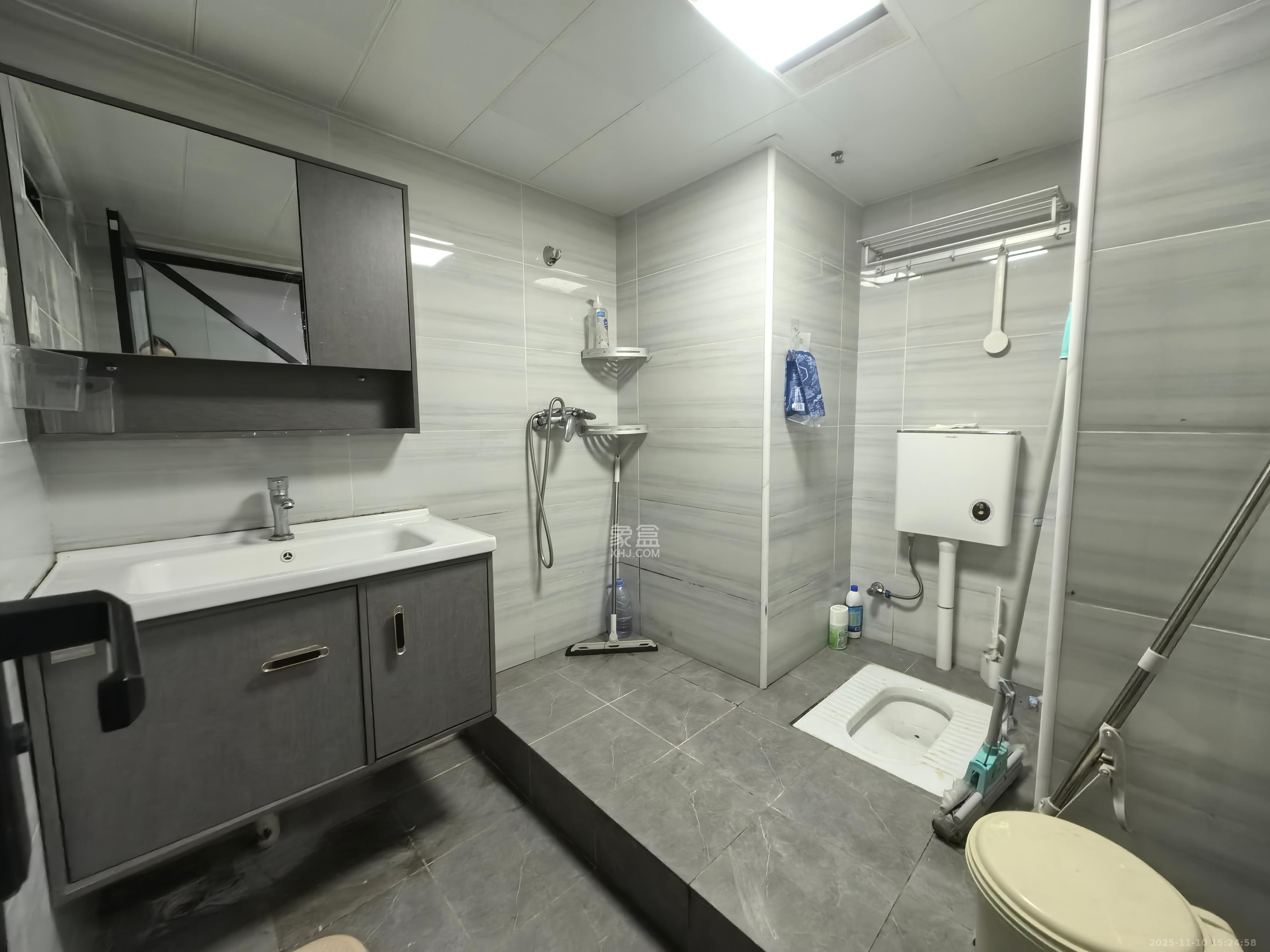 福晟钱隆国际(晟冉景苑) 2室1厅1卫 1800.0元/月 福晟钱隆国际(晟冉景苑) 2室1厅1卫 1800.0元/月室内图