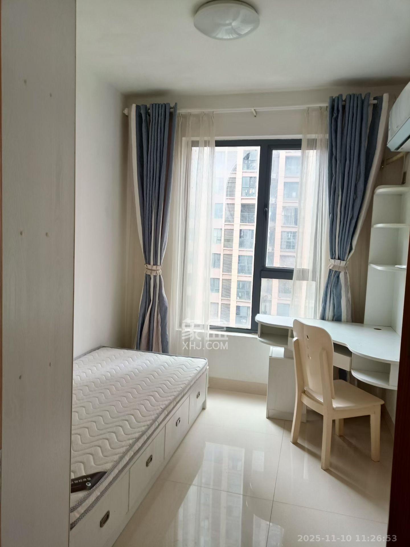 荣盛花语馨苑  3室2厅1卫    2300.0元/月室内图