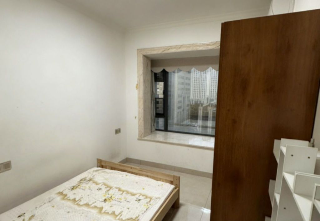 海航豪庭北苑 3室2厅2卫 5800.0元/月 海航豪庭北苑 3室2厅2卫 5800.0元/月室内图