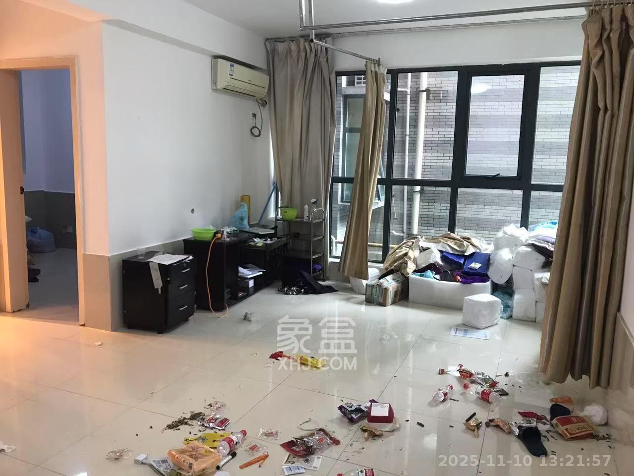 中天广场  2室1厅1卫    2200.0元/月