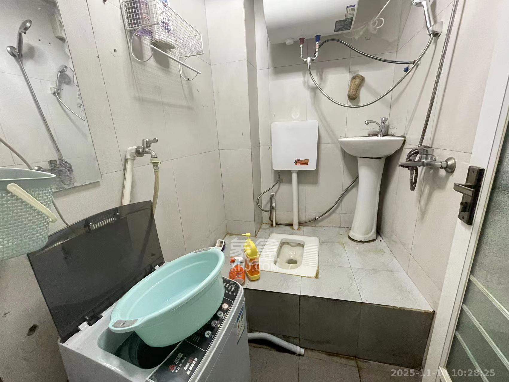 都市晨光  1室0厅1卫    1100.0元/月室内图