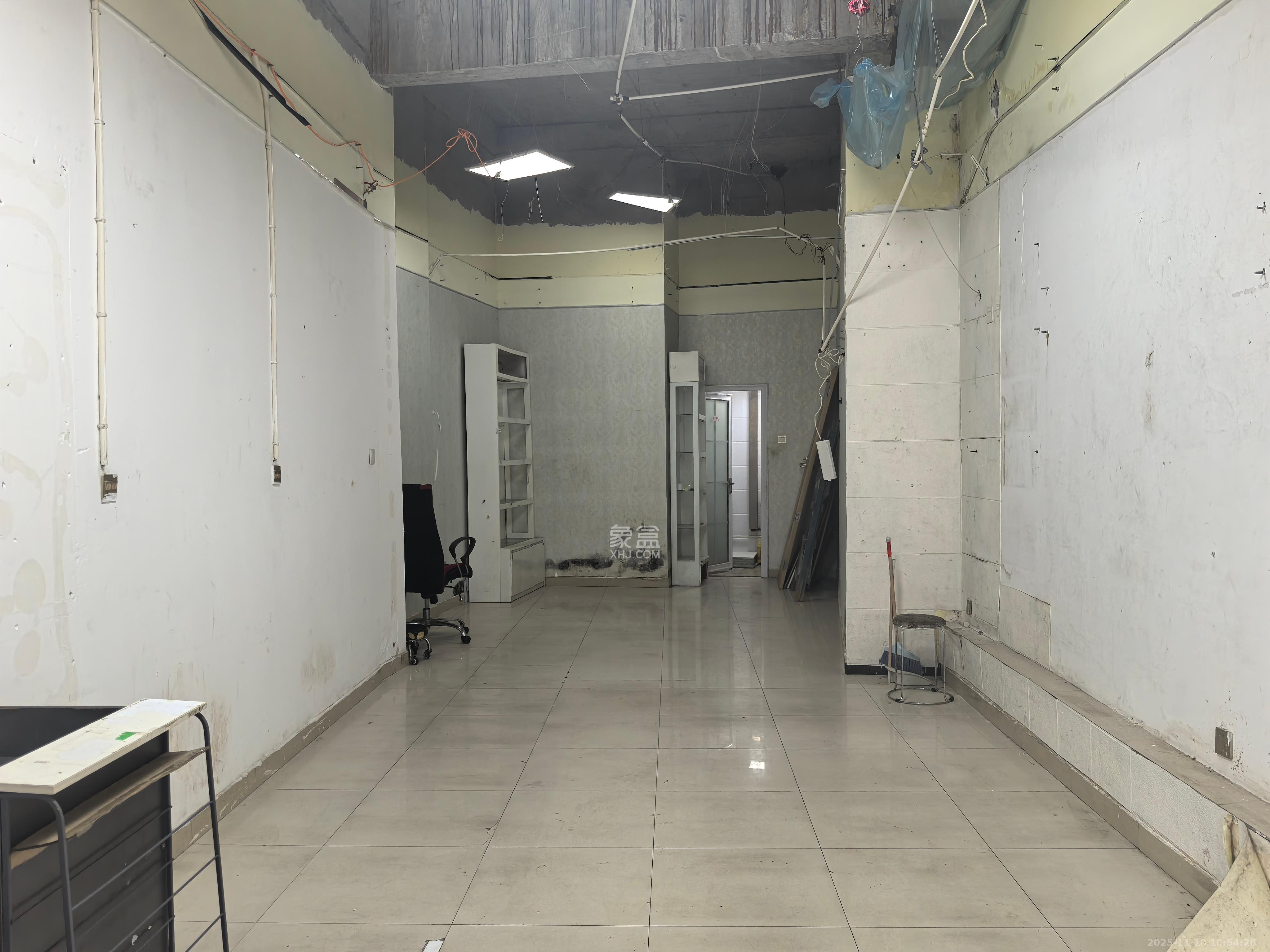 恒大翡翠华庭   47.0㎡      2800.0元/月