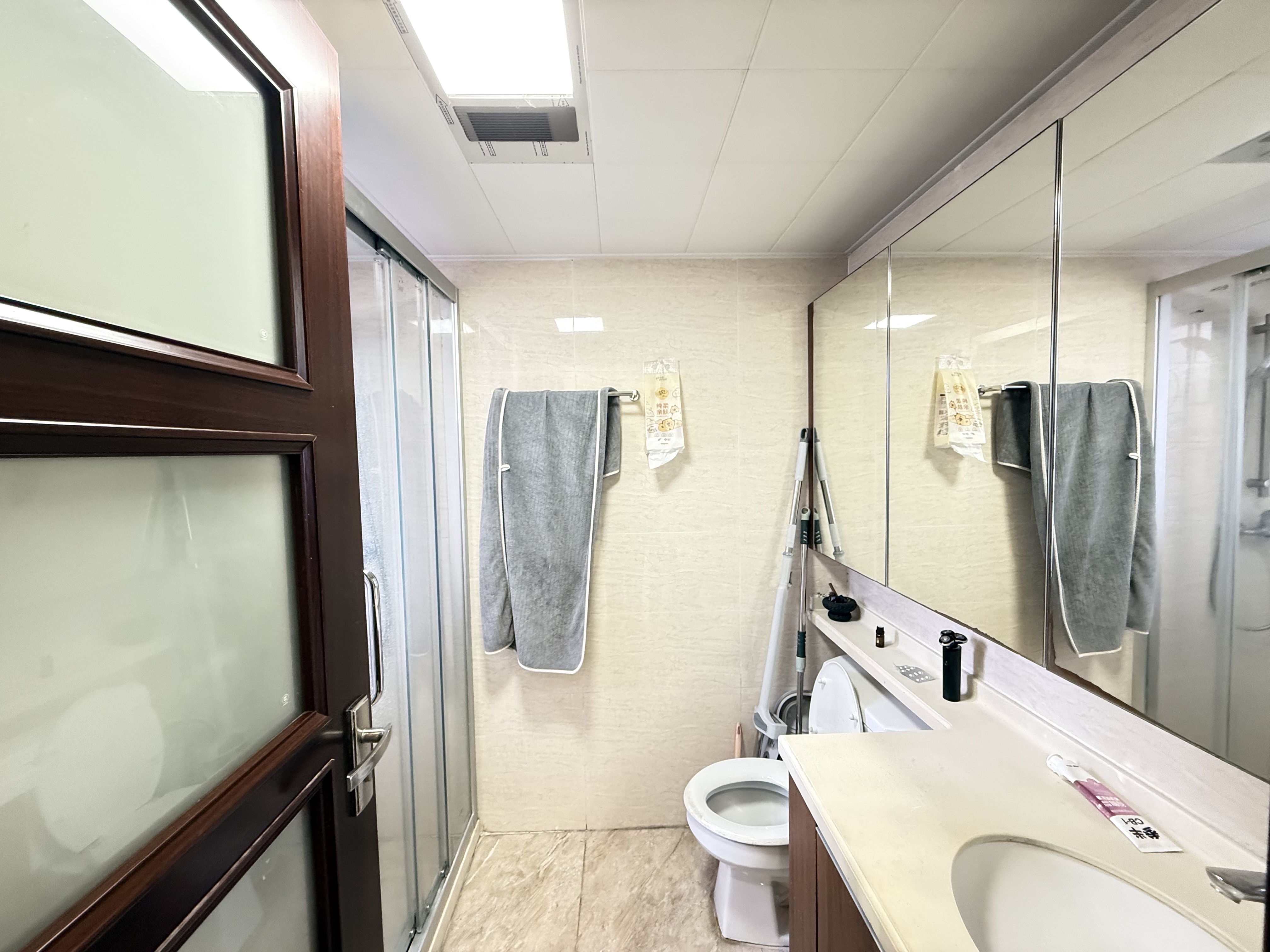 中海锦城 2室2厅1卫 115.0万 中海锦城 2室2厅1卫 115.0万客厅