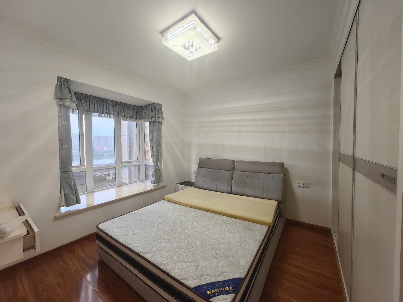 大汉资江城  3室2厅1卫    1600.0元/月室内图