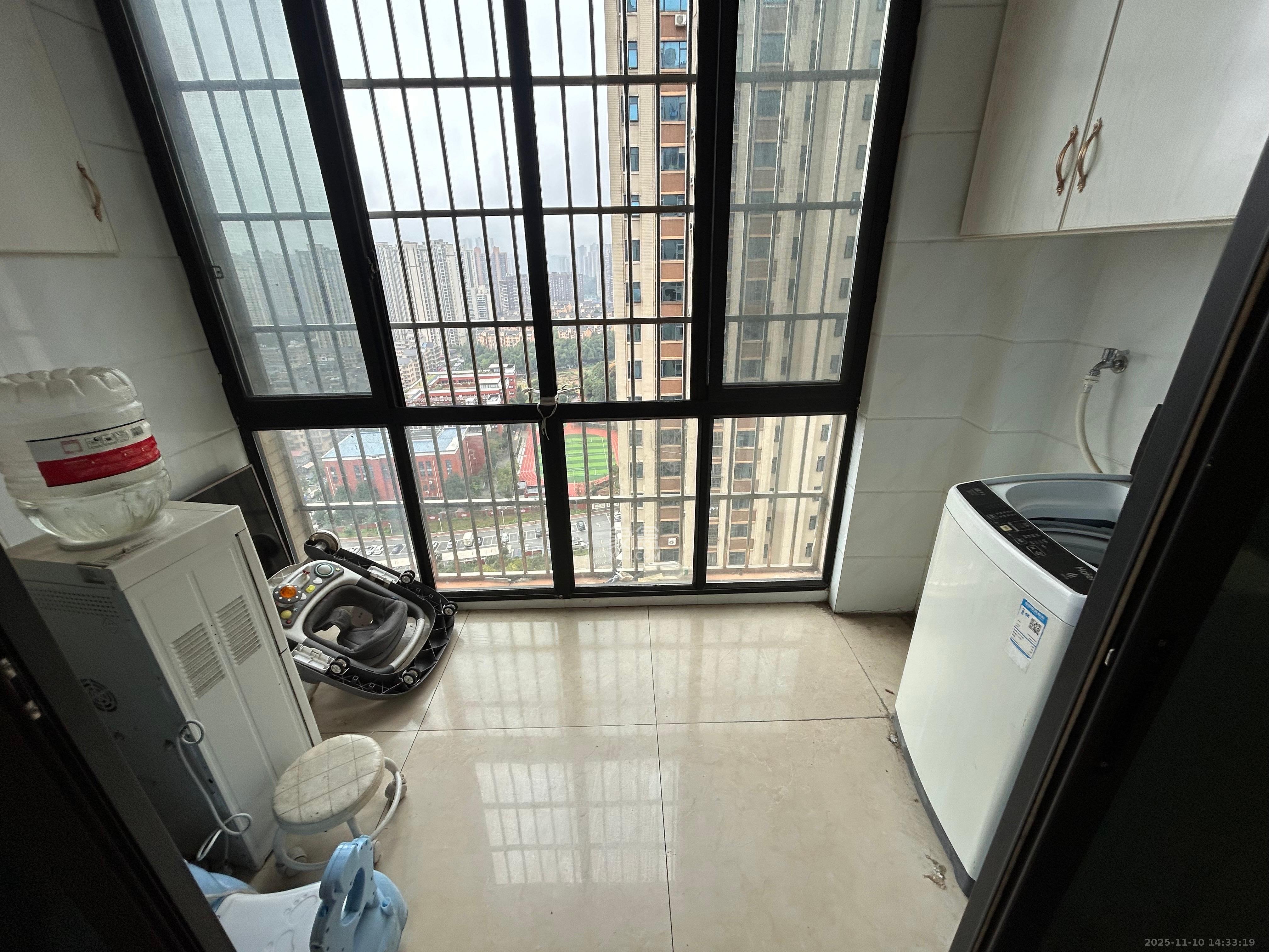 天元涉外景园C区  2室2厅1卫    2200.0元/月室内图