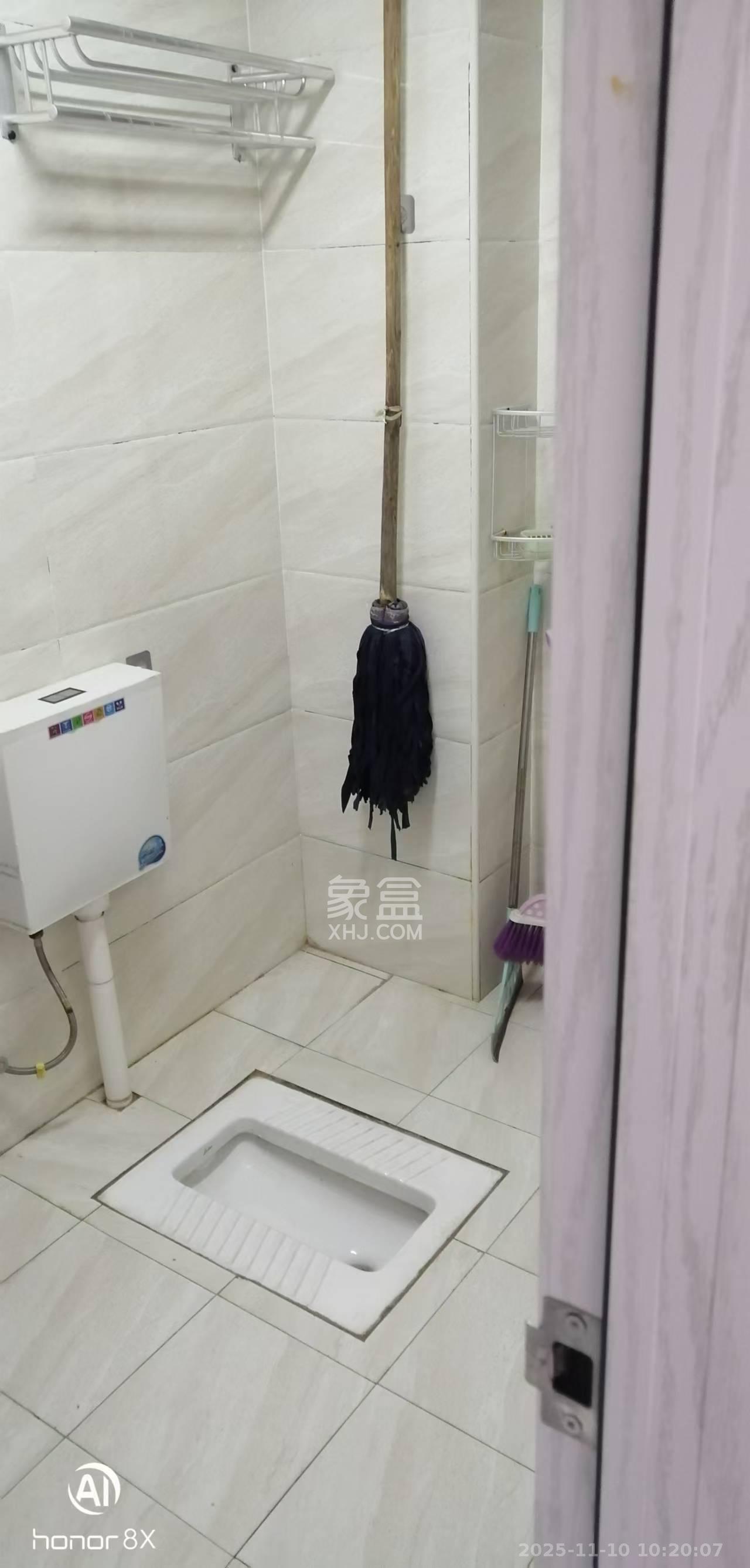 新新花园  2室2厅1卫    2000.0元/月室内图