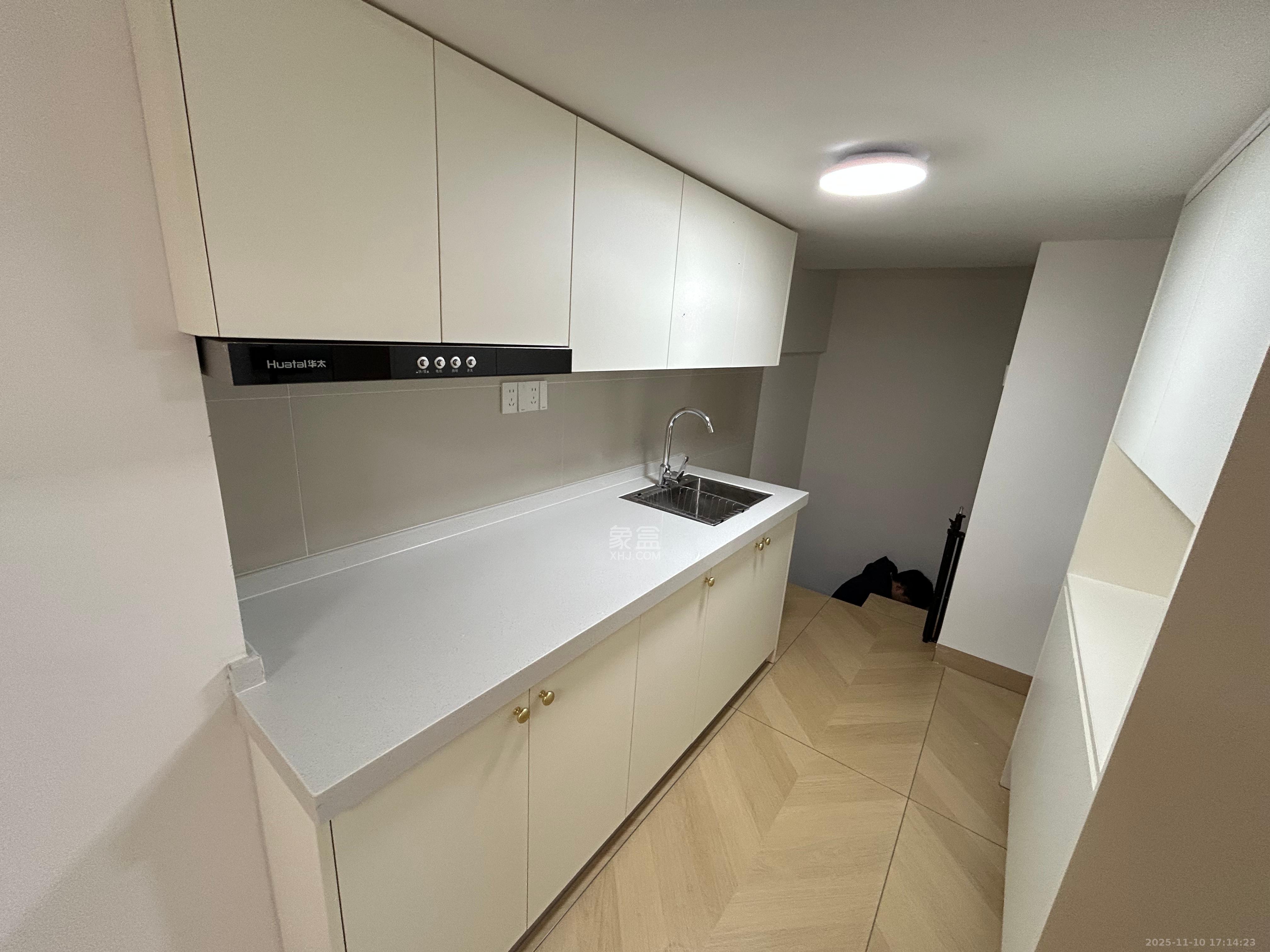 梅溪悦章  1室1厅1卫    1600.0元/月室内图