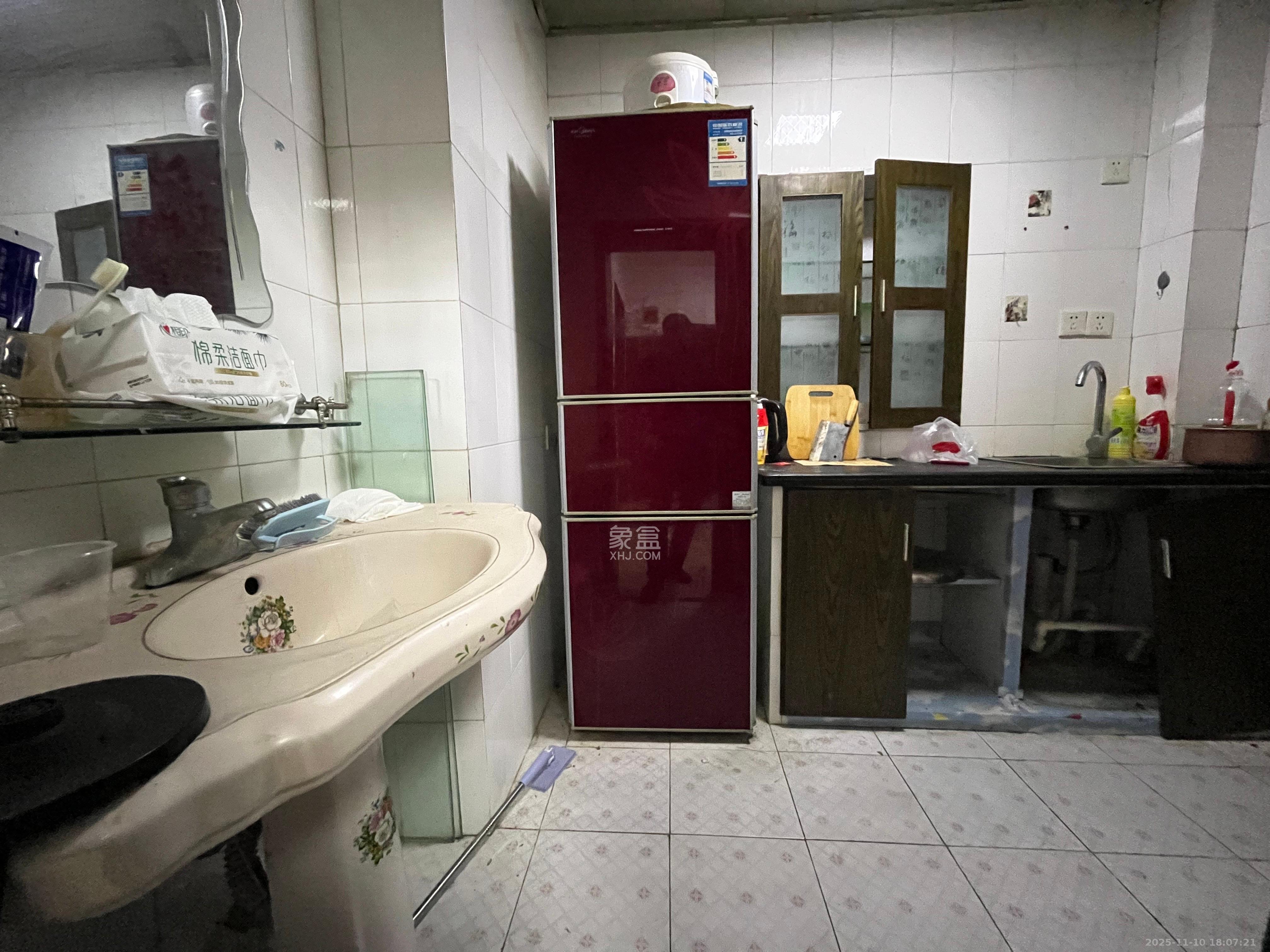 留芳里散盘  2室1厅1卫    1600.0元/月室内图