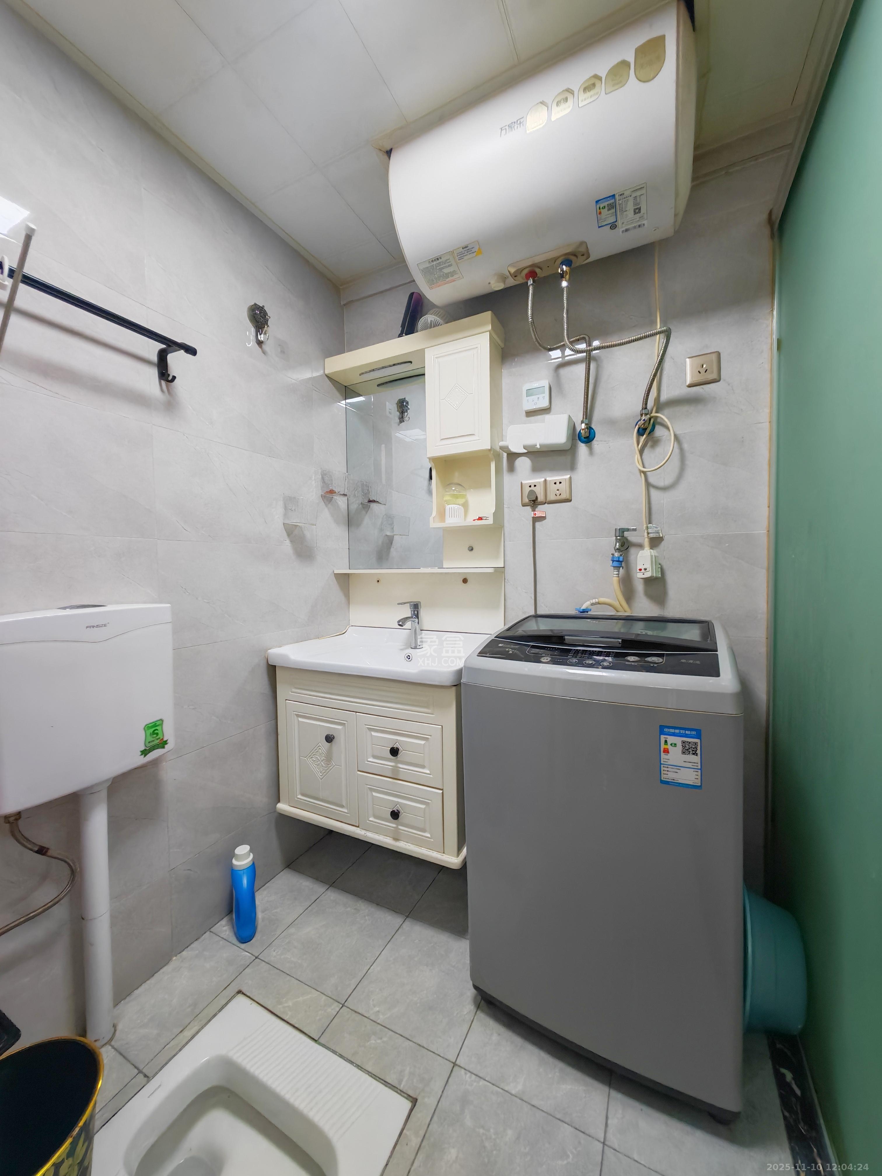 鑫远玲珑  1室1厅1卫    1500.0元/月室内图