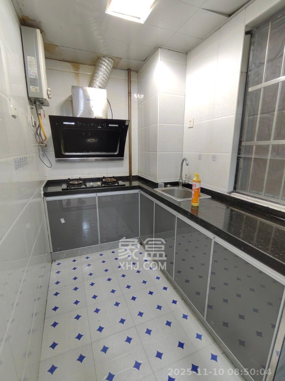 蝴蝶谷 2室2厅1卫 1200.0元/月 蝴蝶谷 2室2厅1卫 1200.0元/月室内图