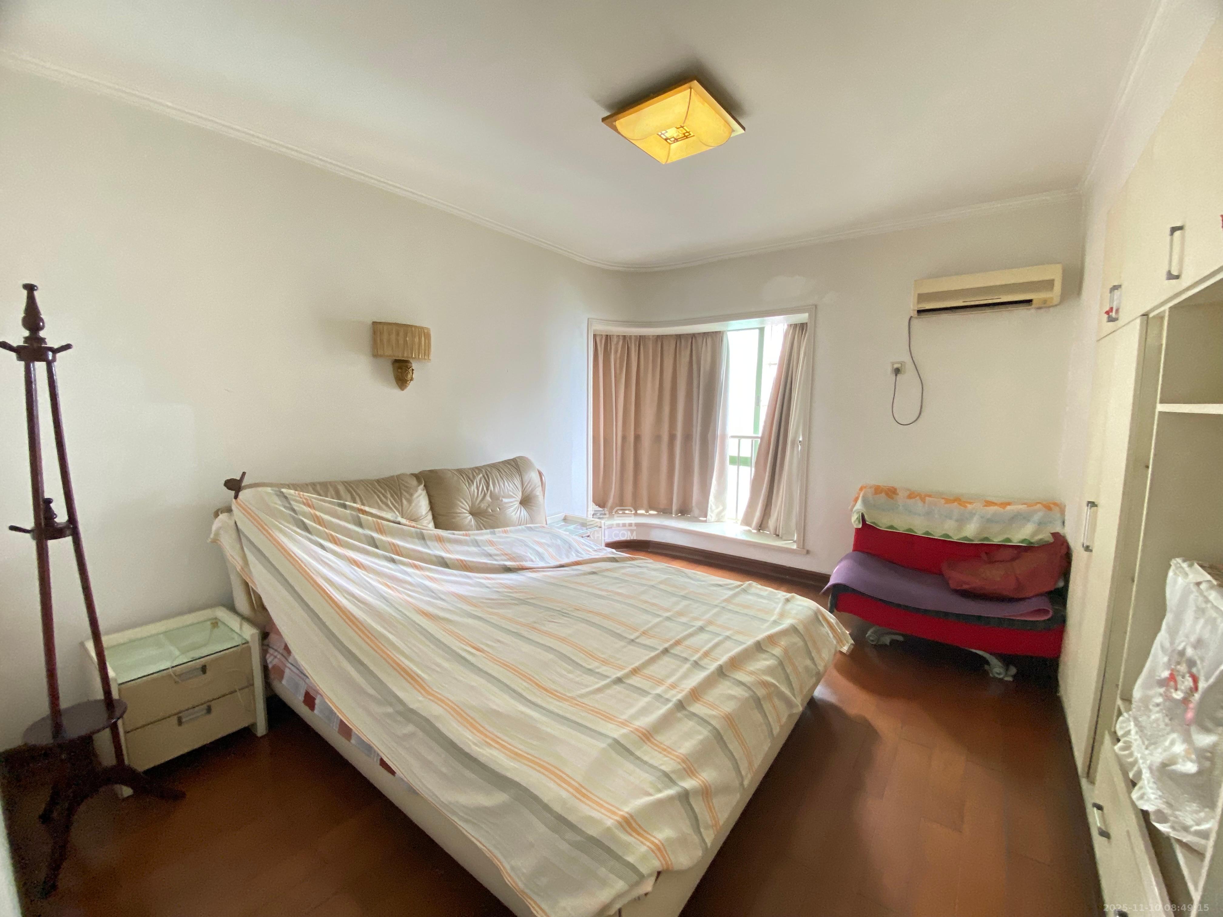 佳逸豪园  3室2厅1卫    3000.0元/月室内图