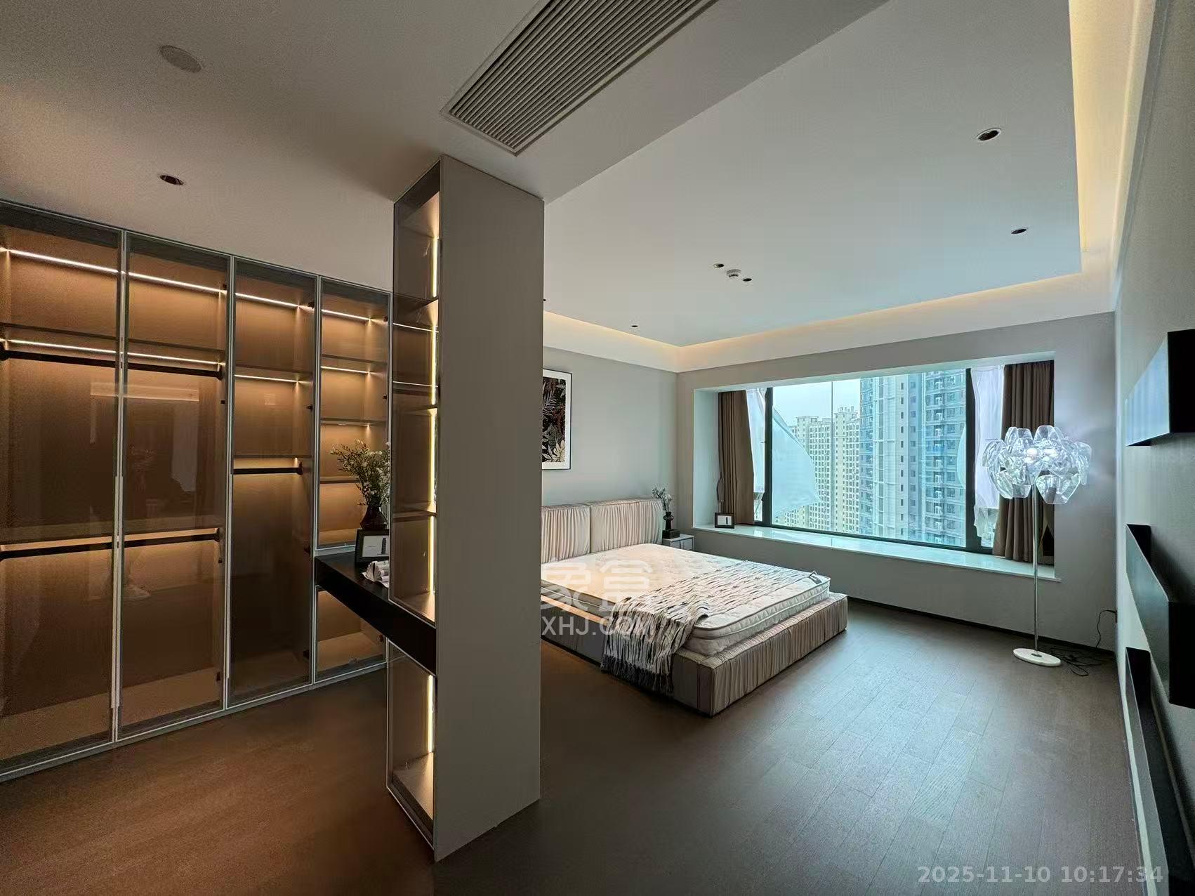 中海阅湘台  4室2厅1卫    16800.0元/月室内图