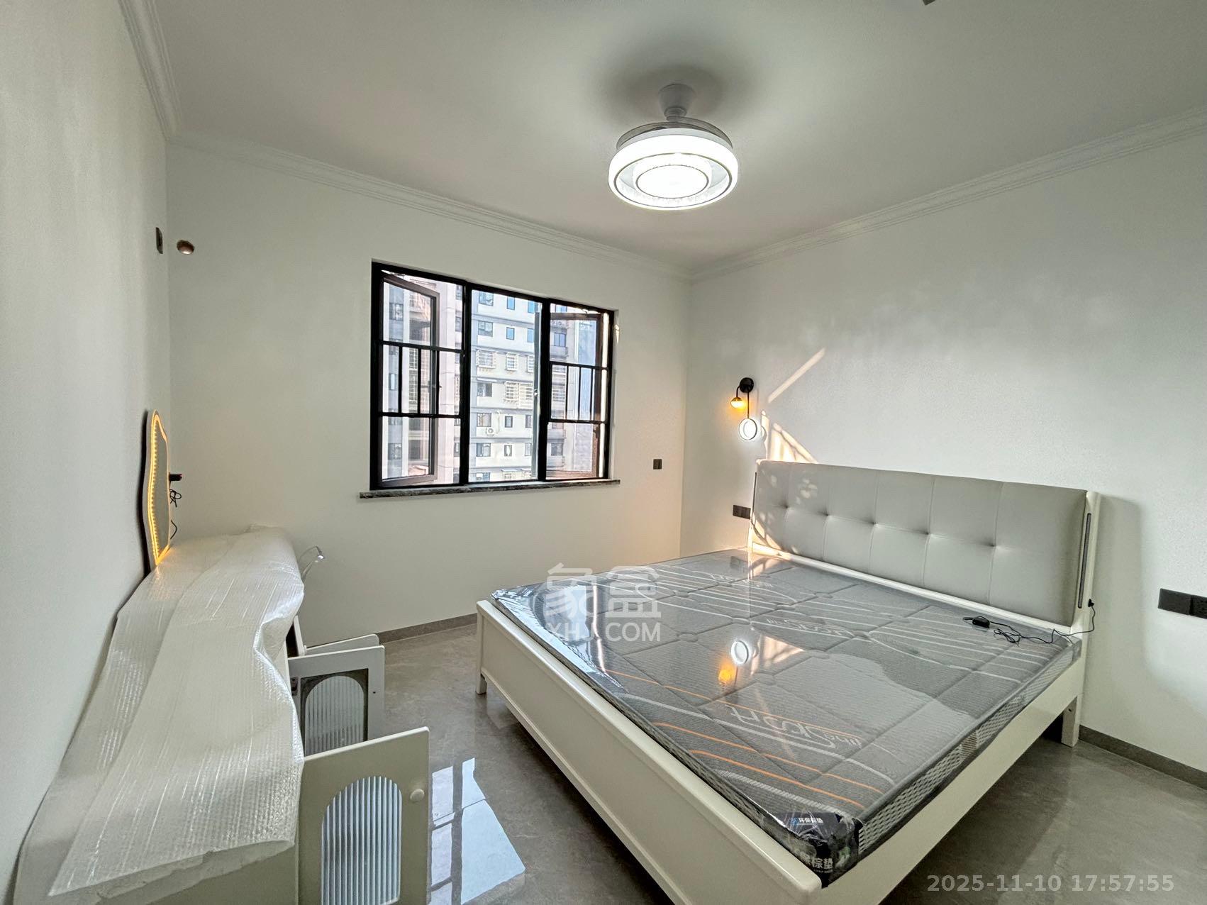 旭日嘉苑  3室2厅2卫    3800.0元/月室内图