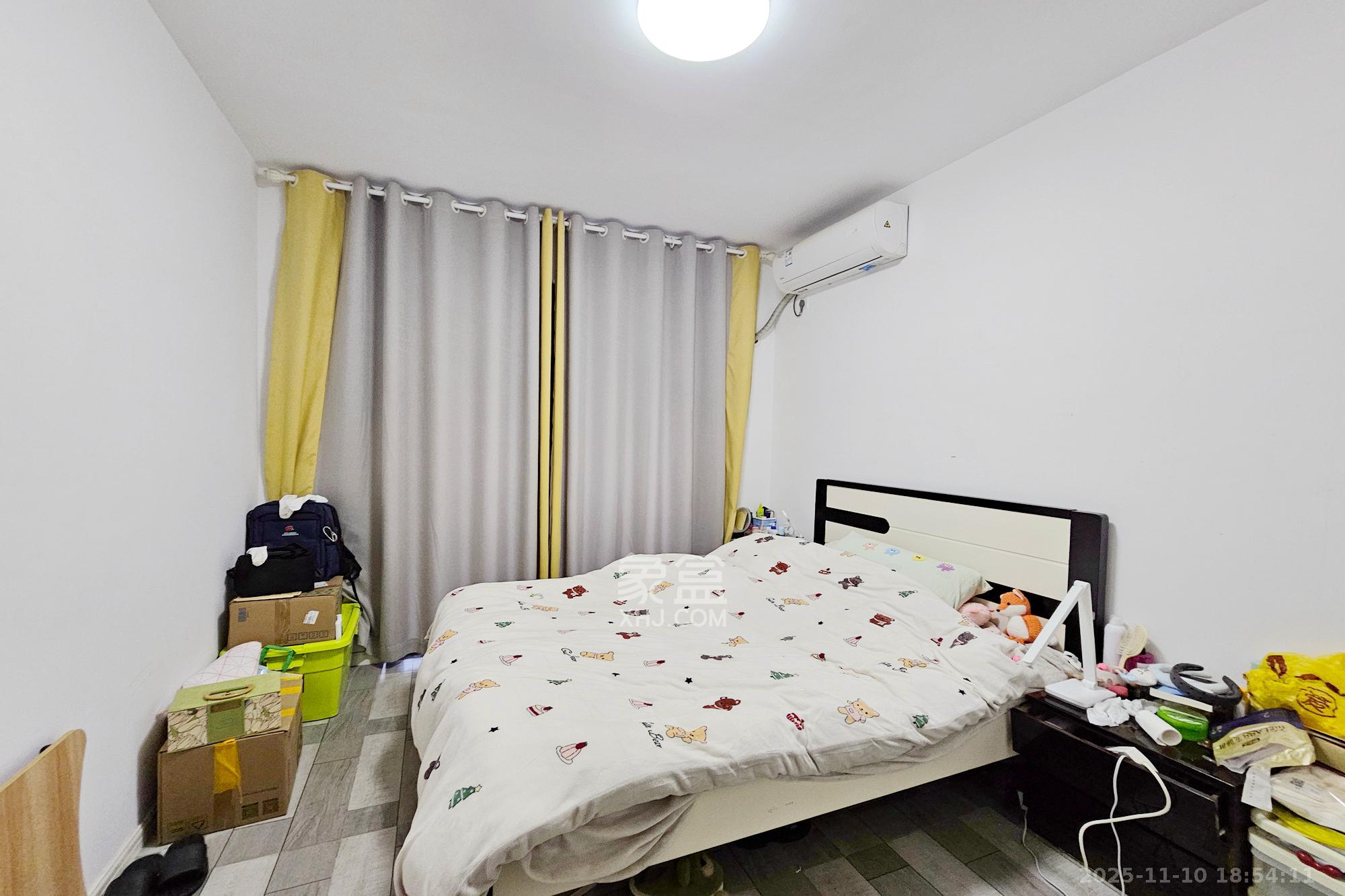 明昇壹城（明昇时代广场）二期  1室0厅0卫    190.0万卧室