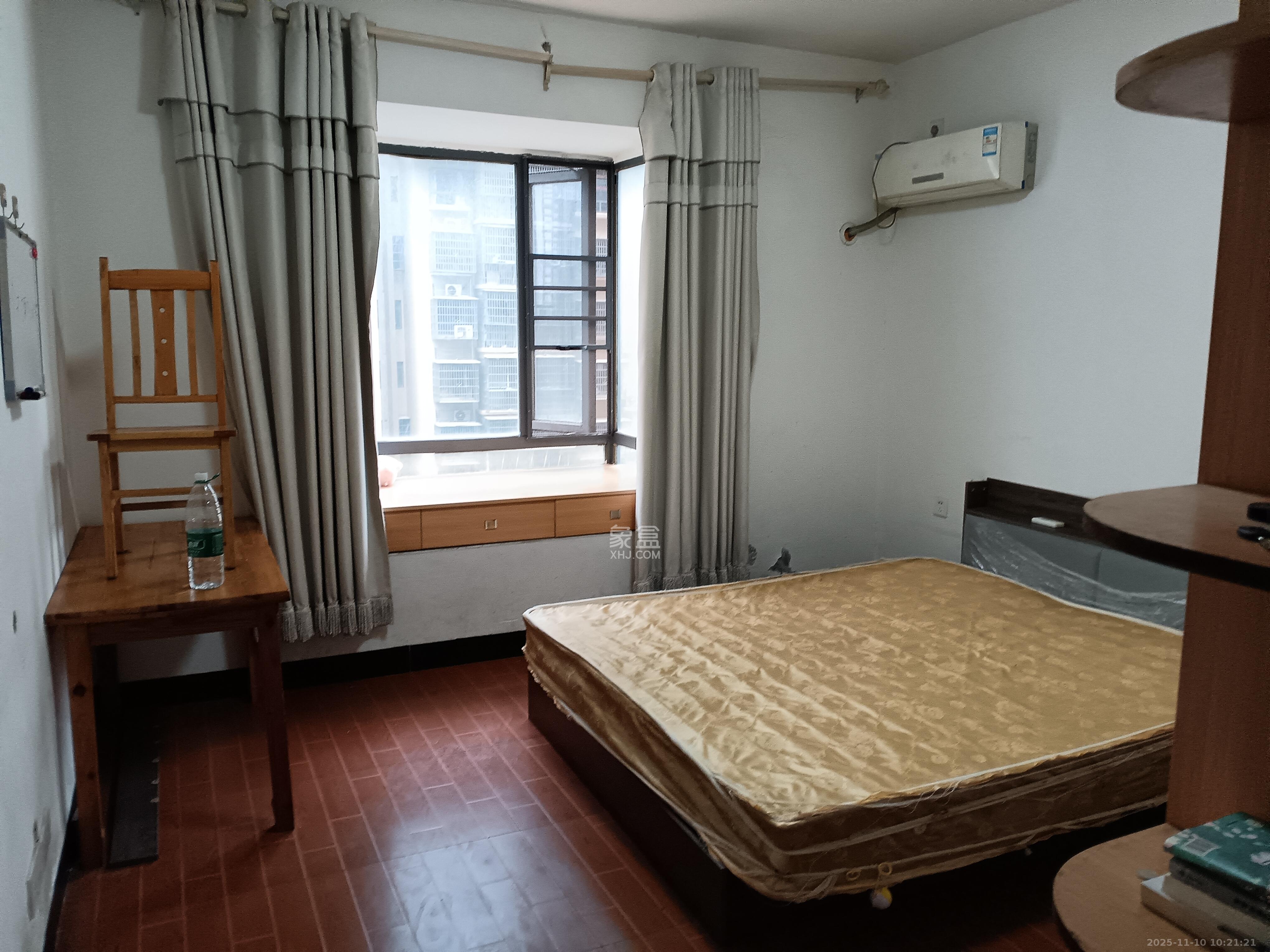 茶山馨苑  3室2厅1卫    2000.0元/月室内图