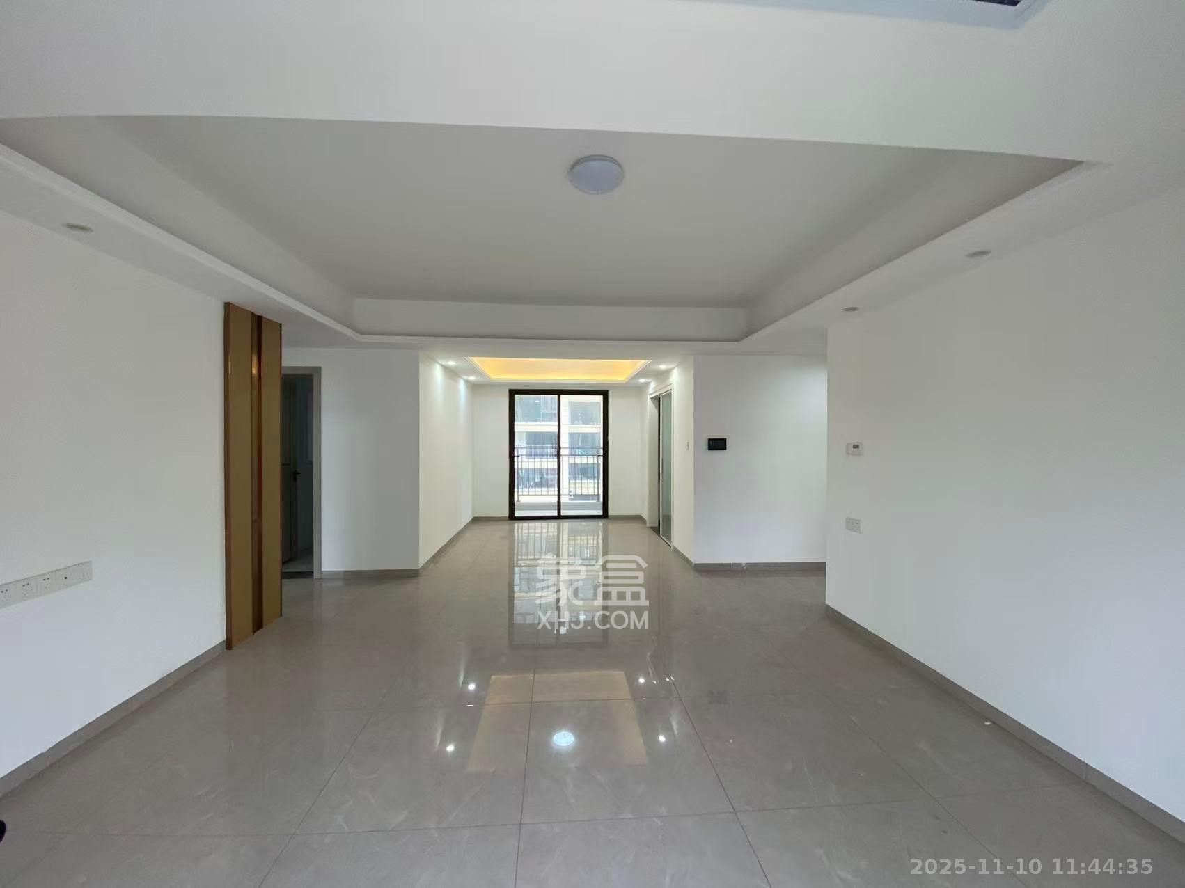 春晖花园  5室2厅2卫    2300.0元/月