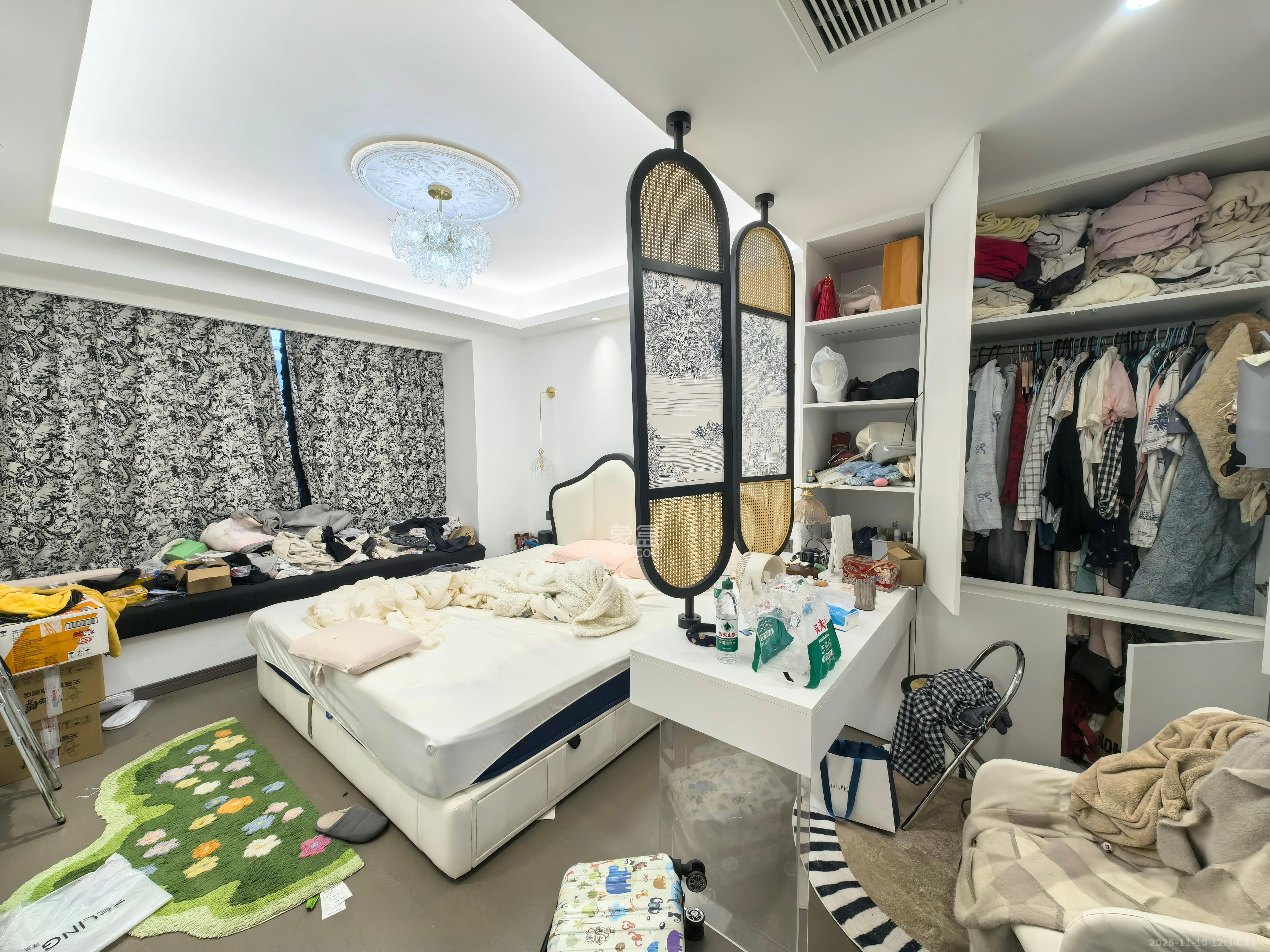 旭辉铂宸府  4室2厅2卫    4500.0元/月室内图