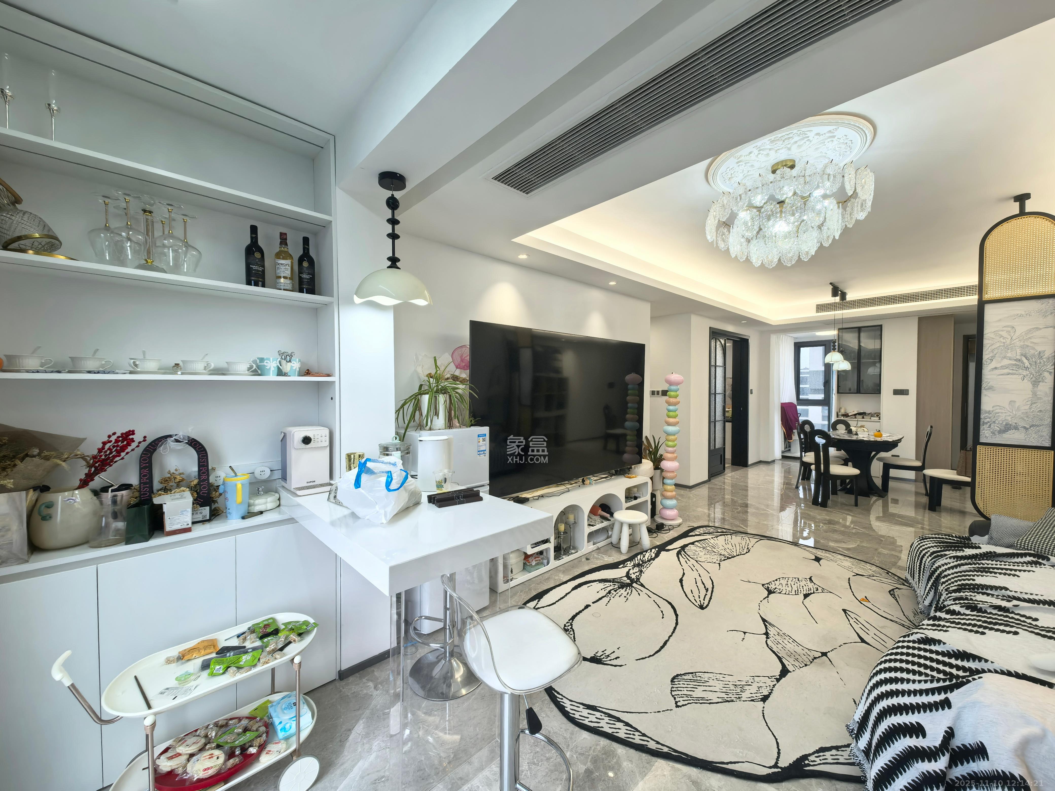 旭辉铂宸府  4室2厅2卫    4500.0元/月室内图