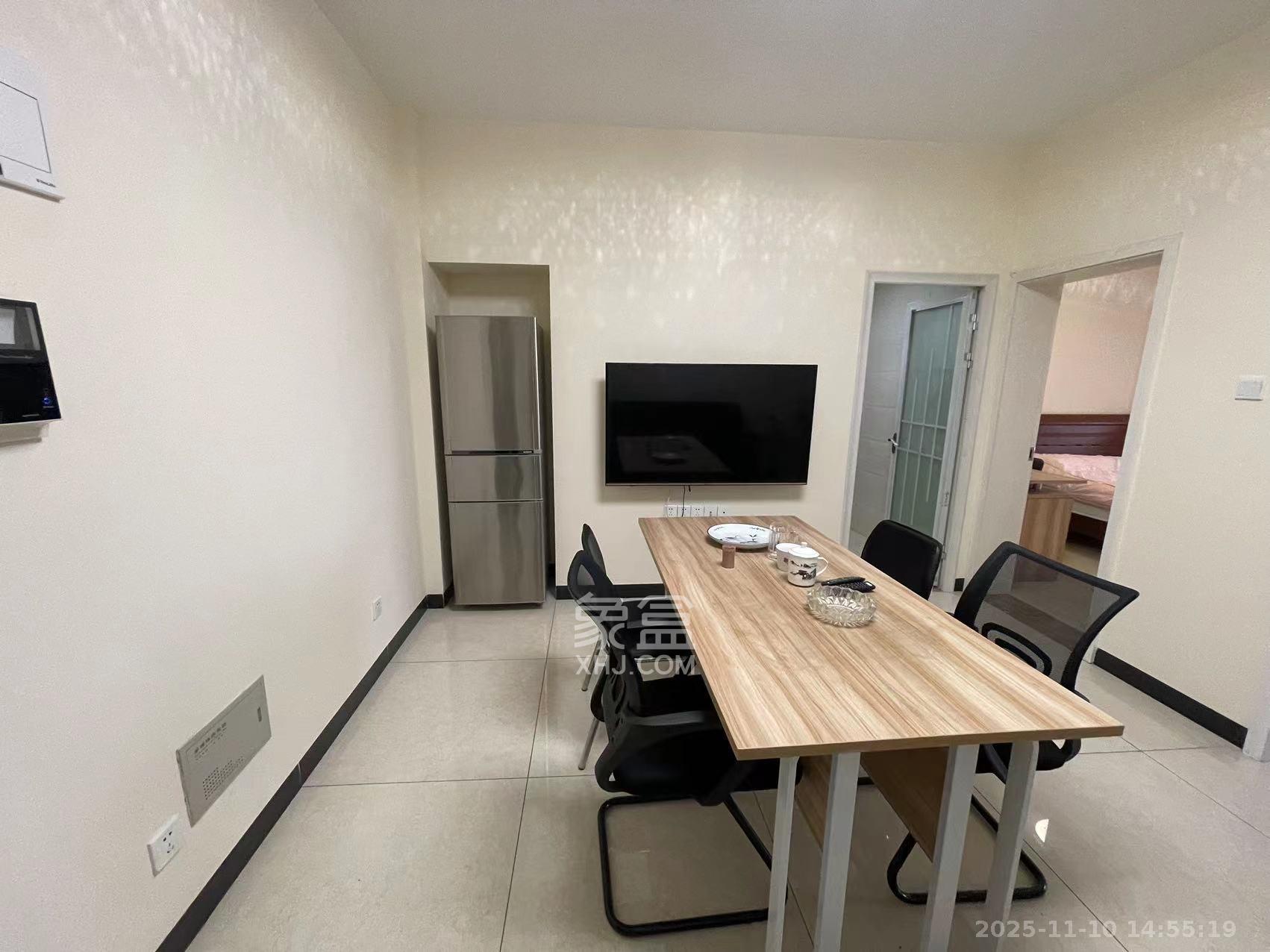 百纳广场（百纳公寓）  2室2厅1卫    2300.0元/月