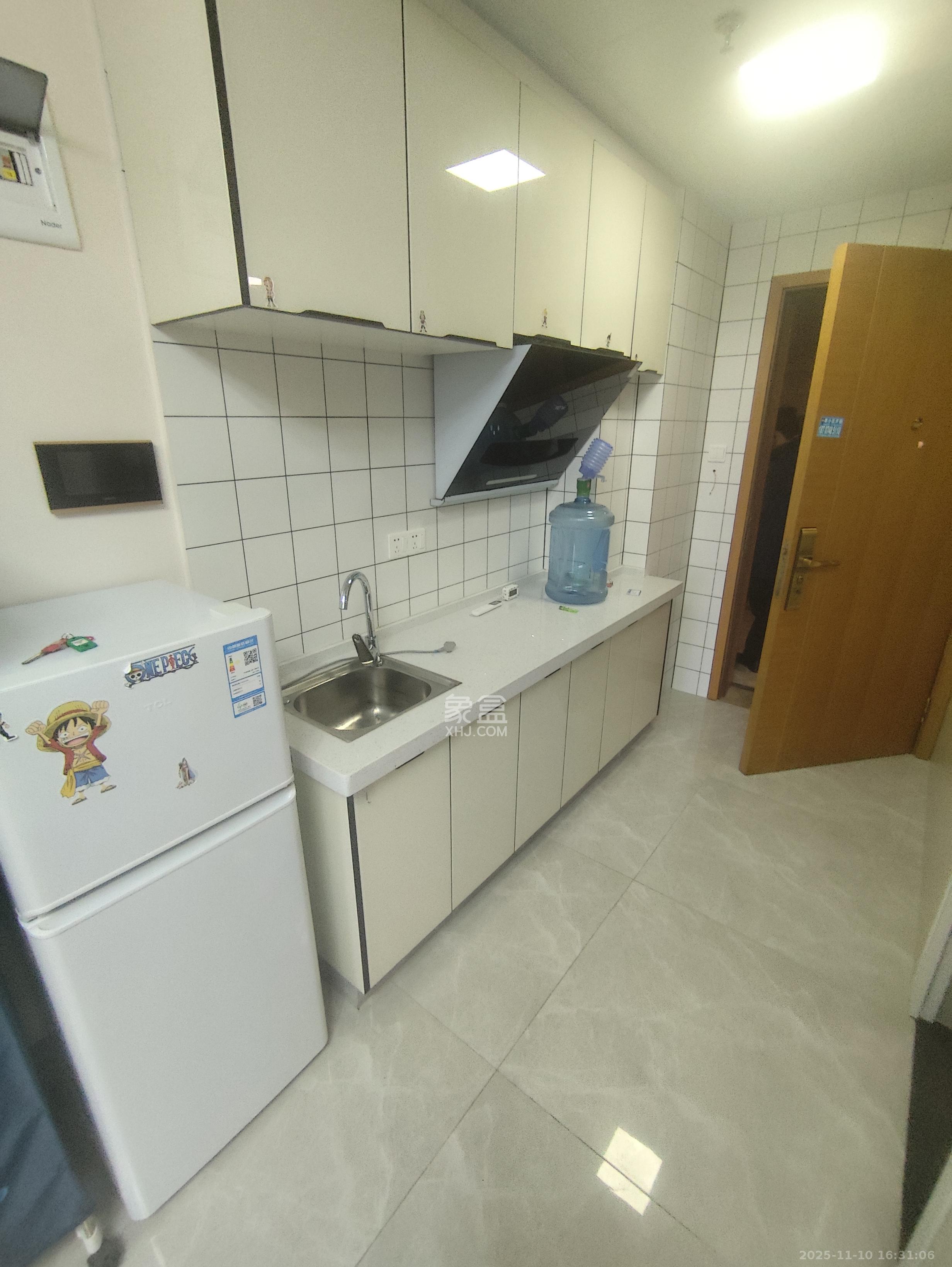 明昇壹城（明昇时代广场）三期  1室1厅1卫    1400.0元/月室内图