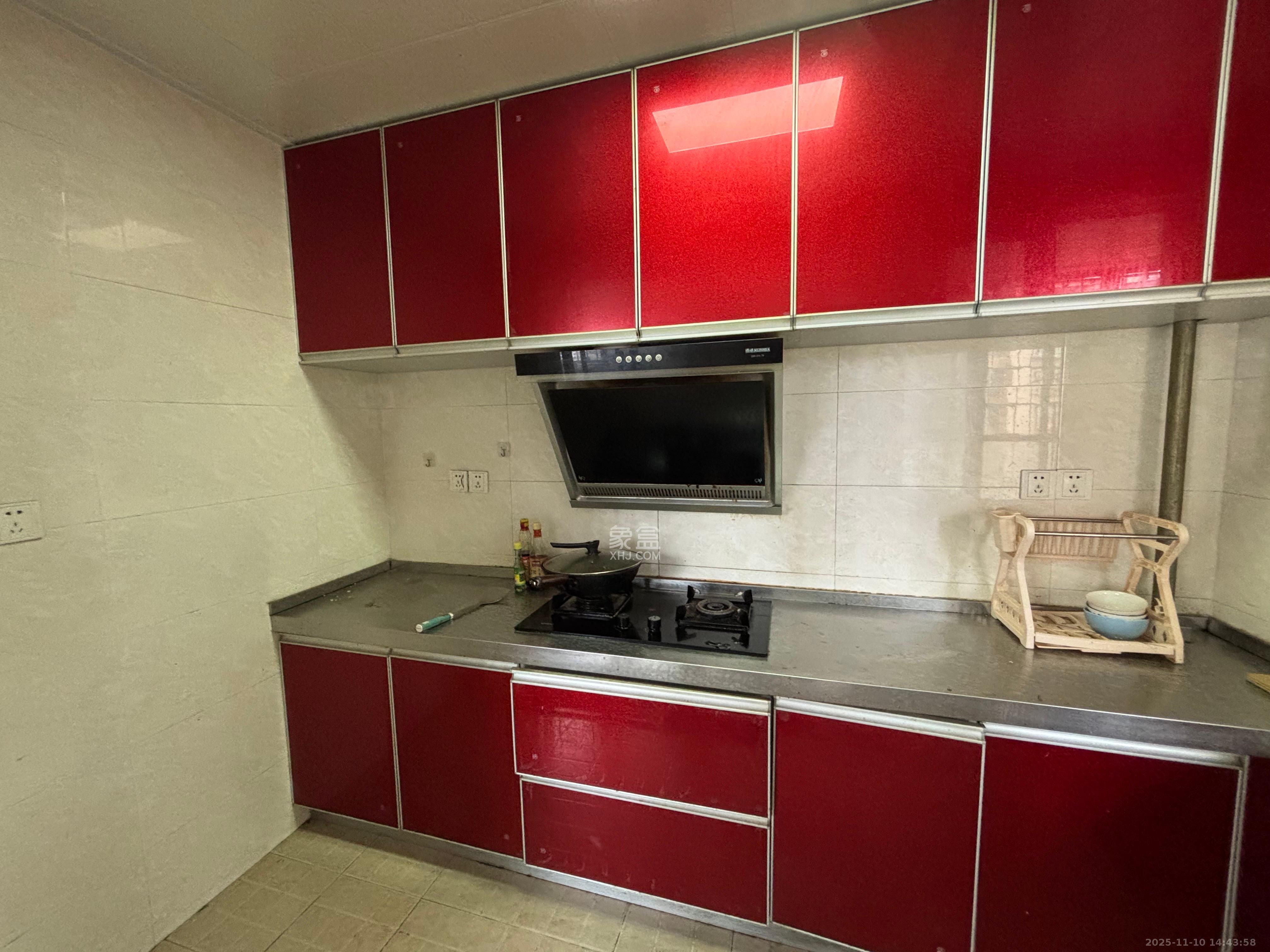 鑫天御景湾 2室1厅1卫 2000.0元/月 鑫天御景湾 2室1厅1卫 2000.0元/月室内图