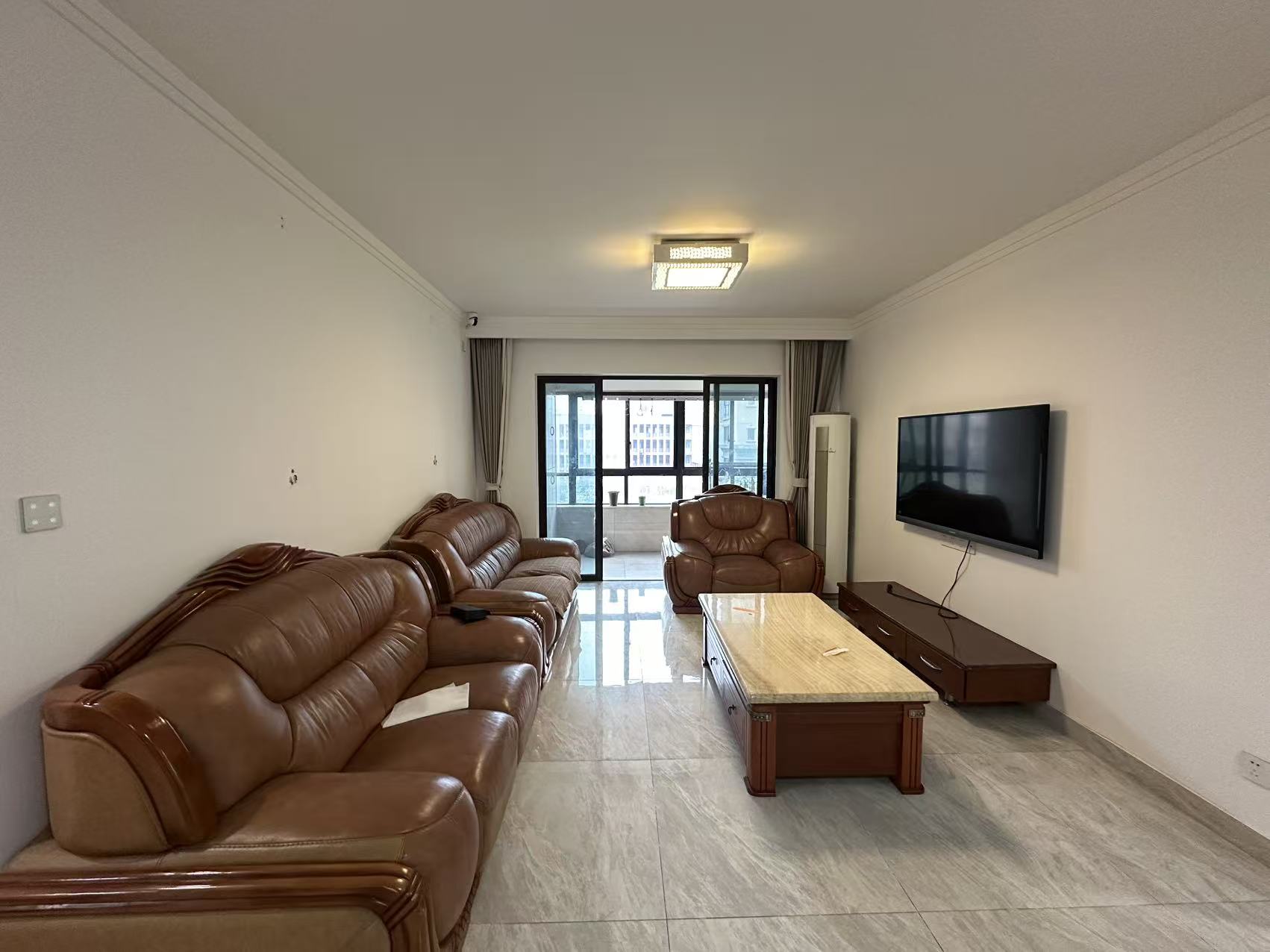 美的翰城  4室2厅2卫    96.0万室内图1