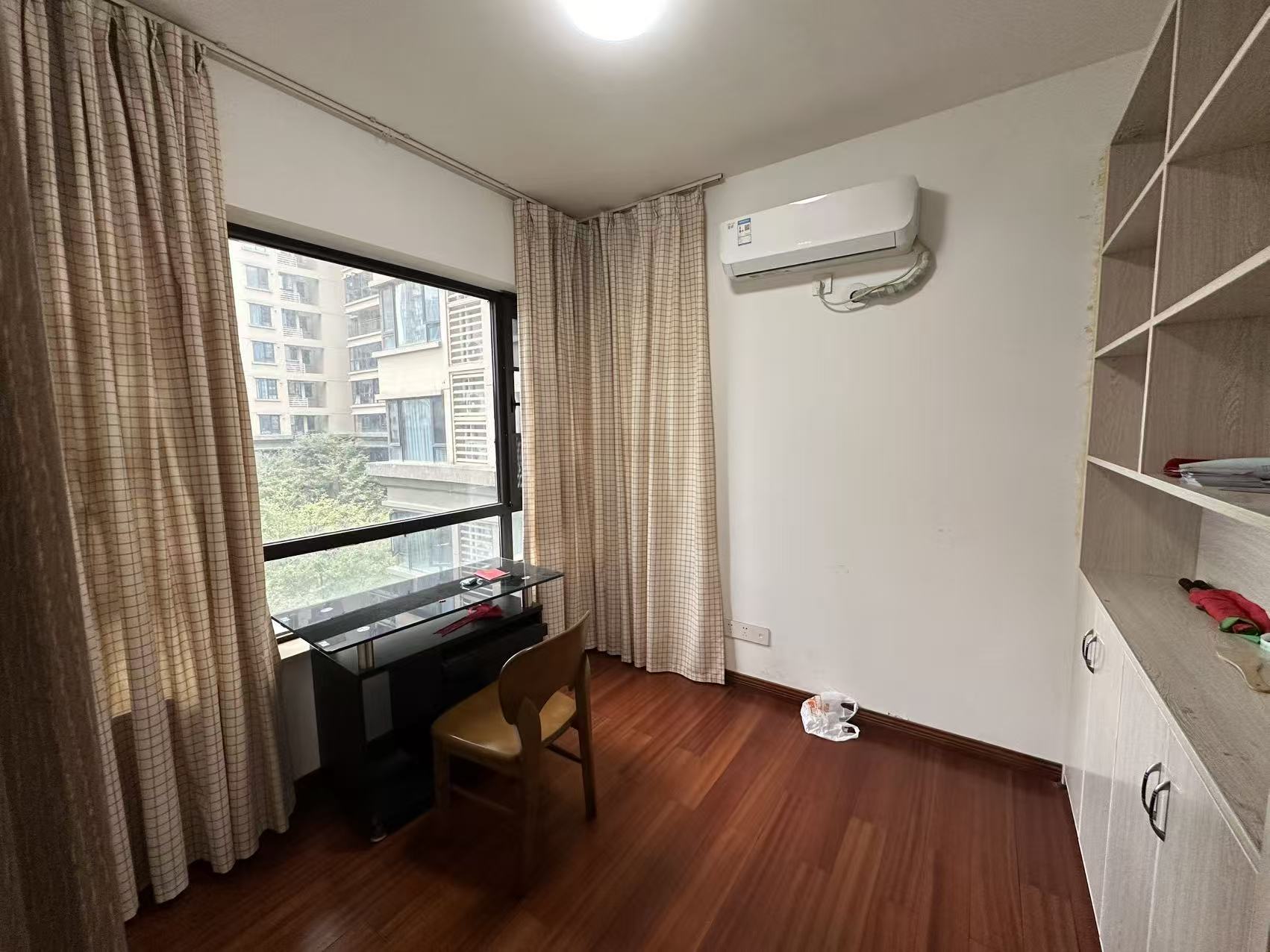 美的翰城  4室2厅2卫    96.0万室内图