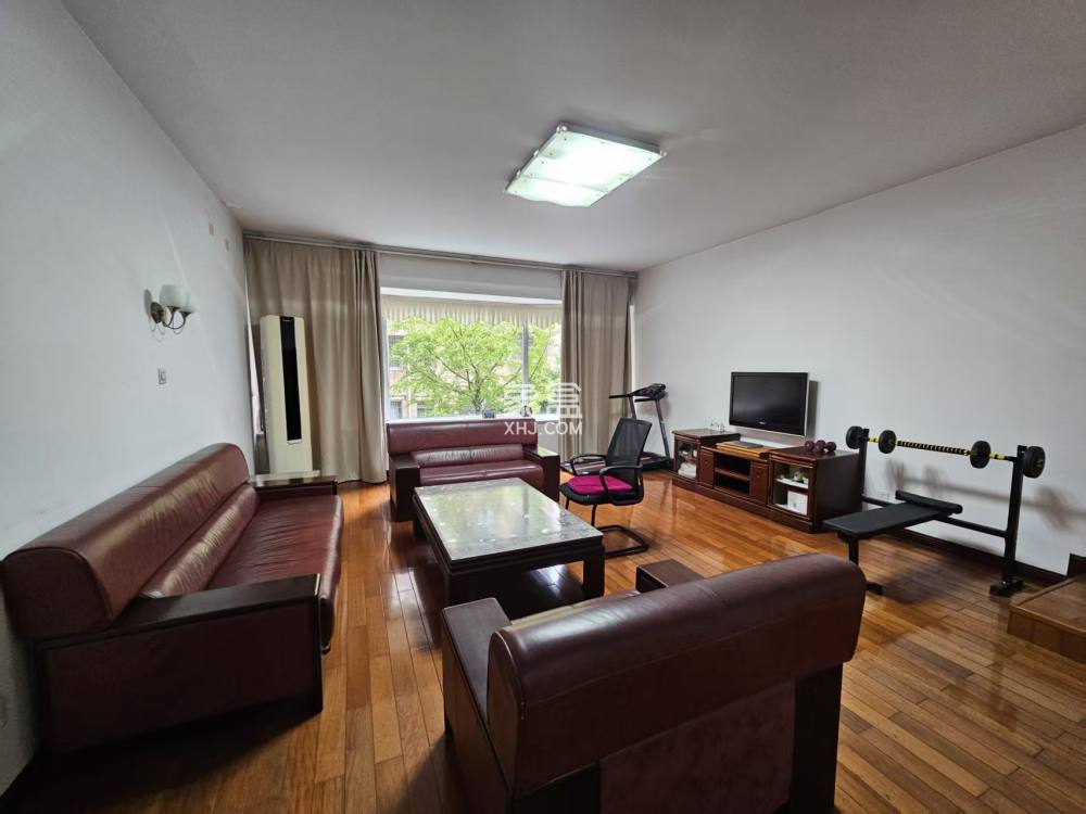 神农小区  5室2厅2卫    96.0万